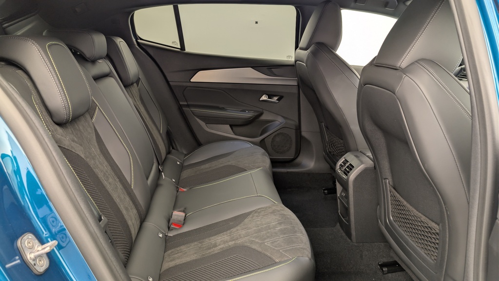 Peugeot 408 - Image 10
