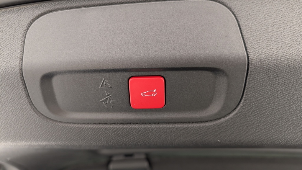 Peugeot 408 - Image 20