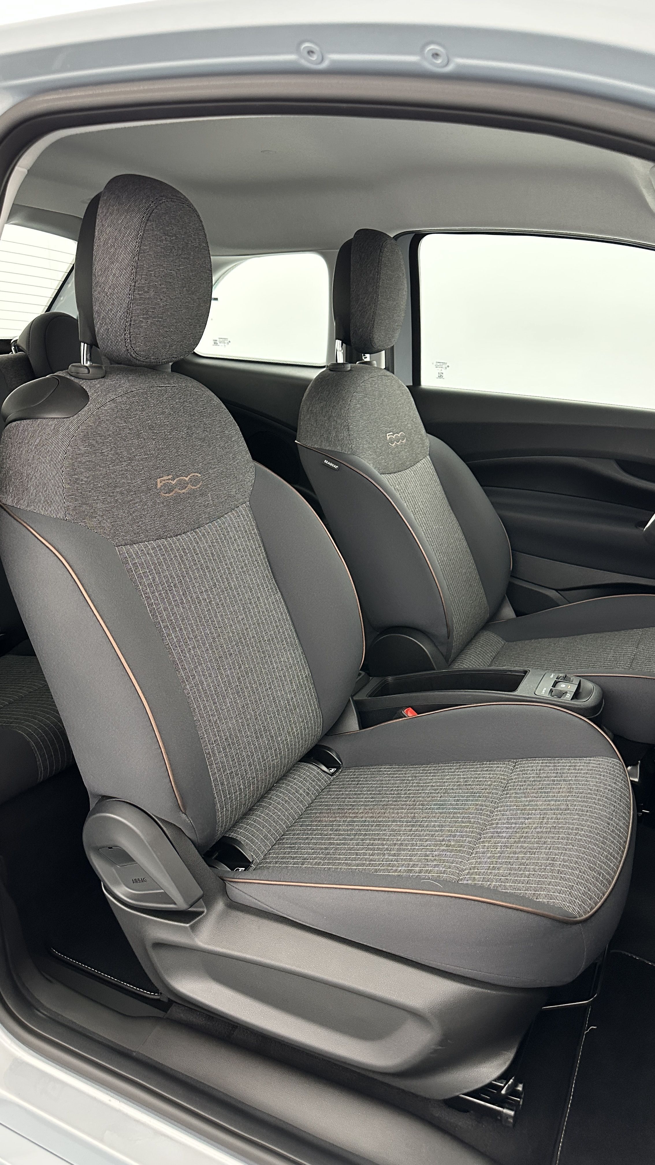 Fiat 500e - Image 16