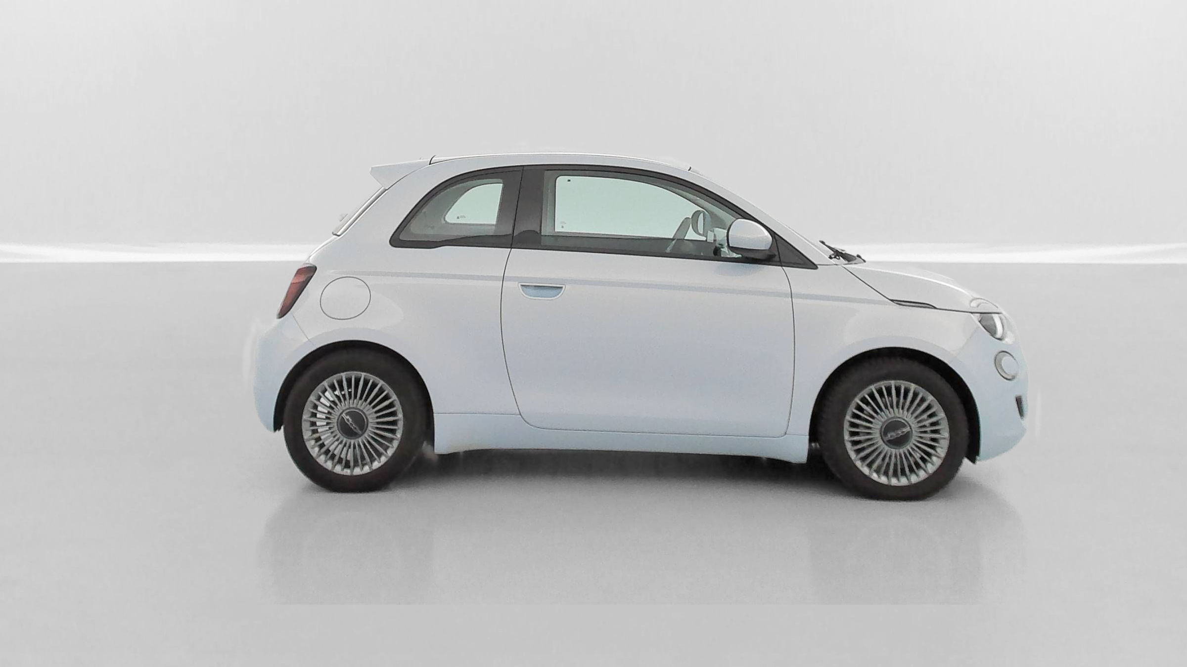 Fiat 500e - Image 28