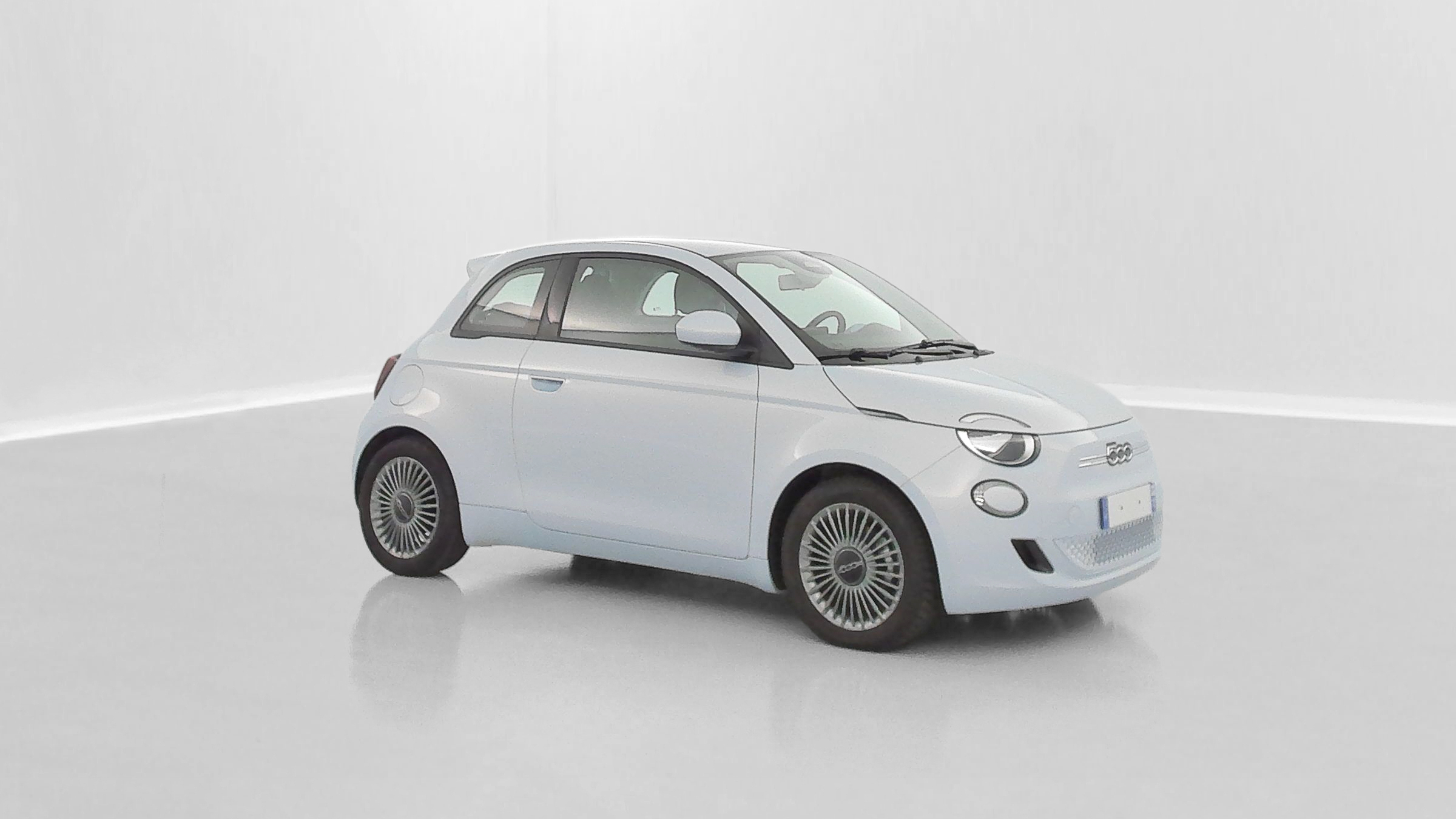 Fiat 500e - Image 32