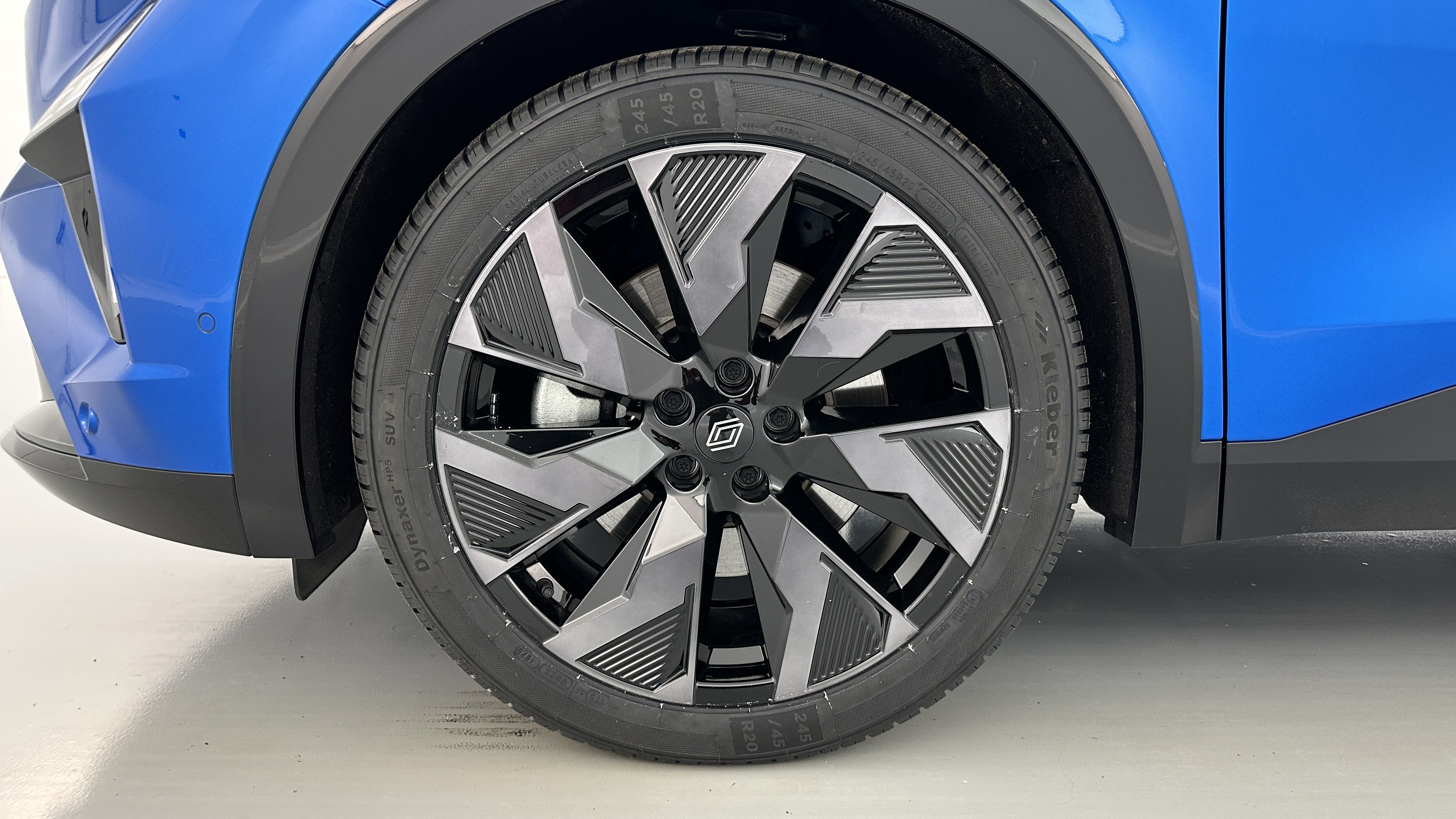 Renault Rafale - Image 12