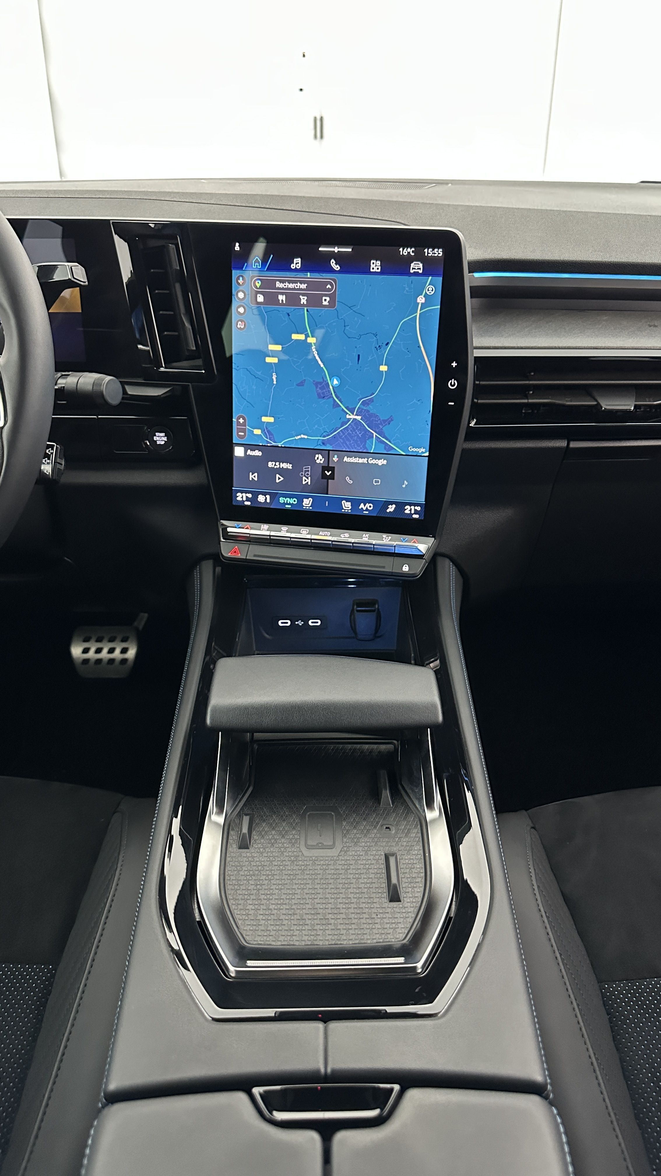 Renault Rafale - Image 16