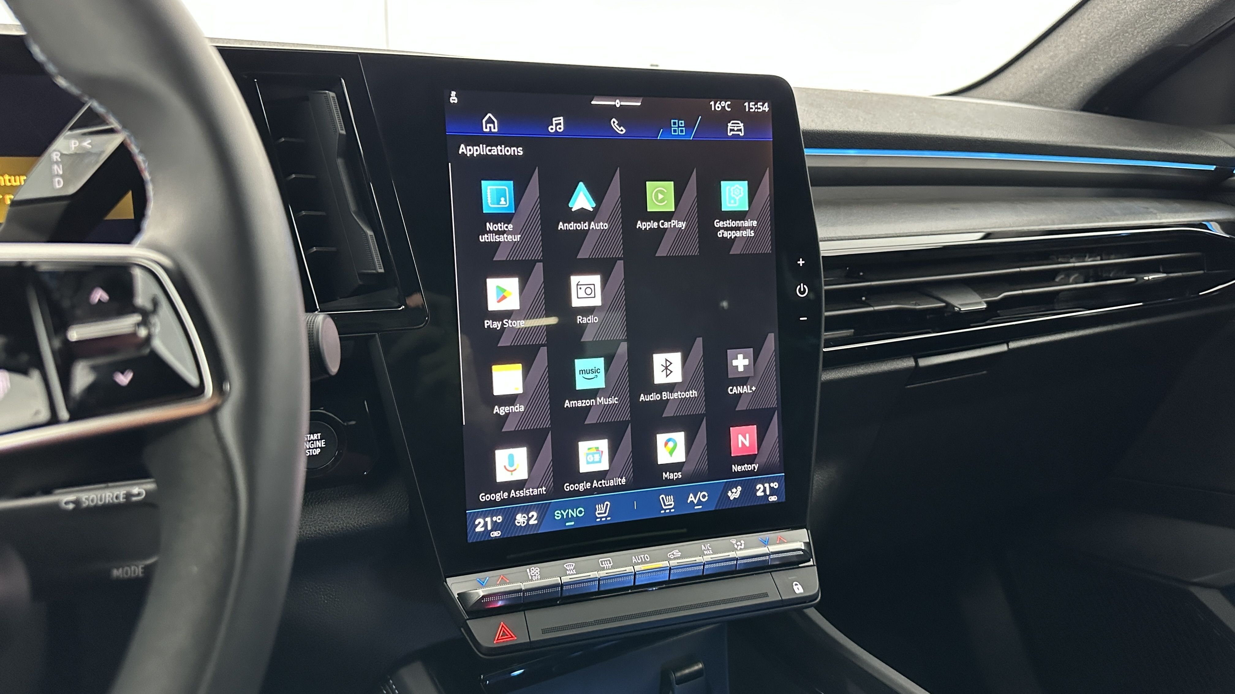 Renault Rafale - Image 21