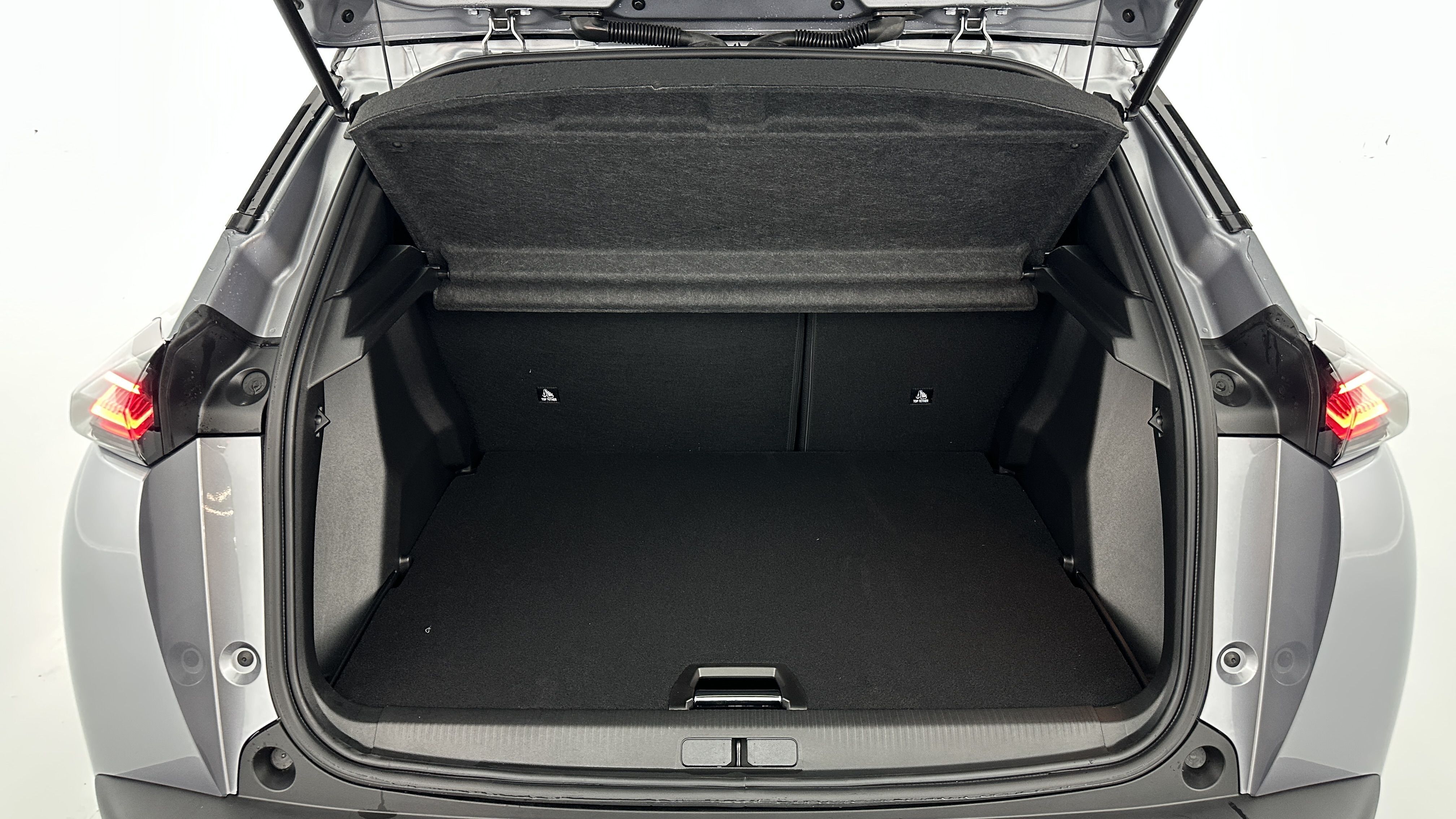 Peugeot 2008 - Image 10