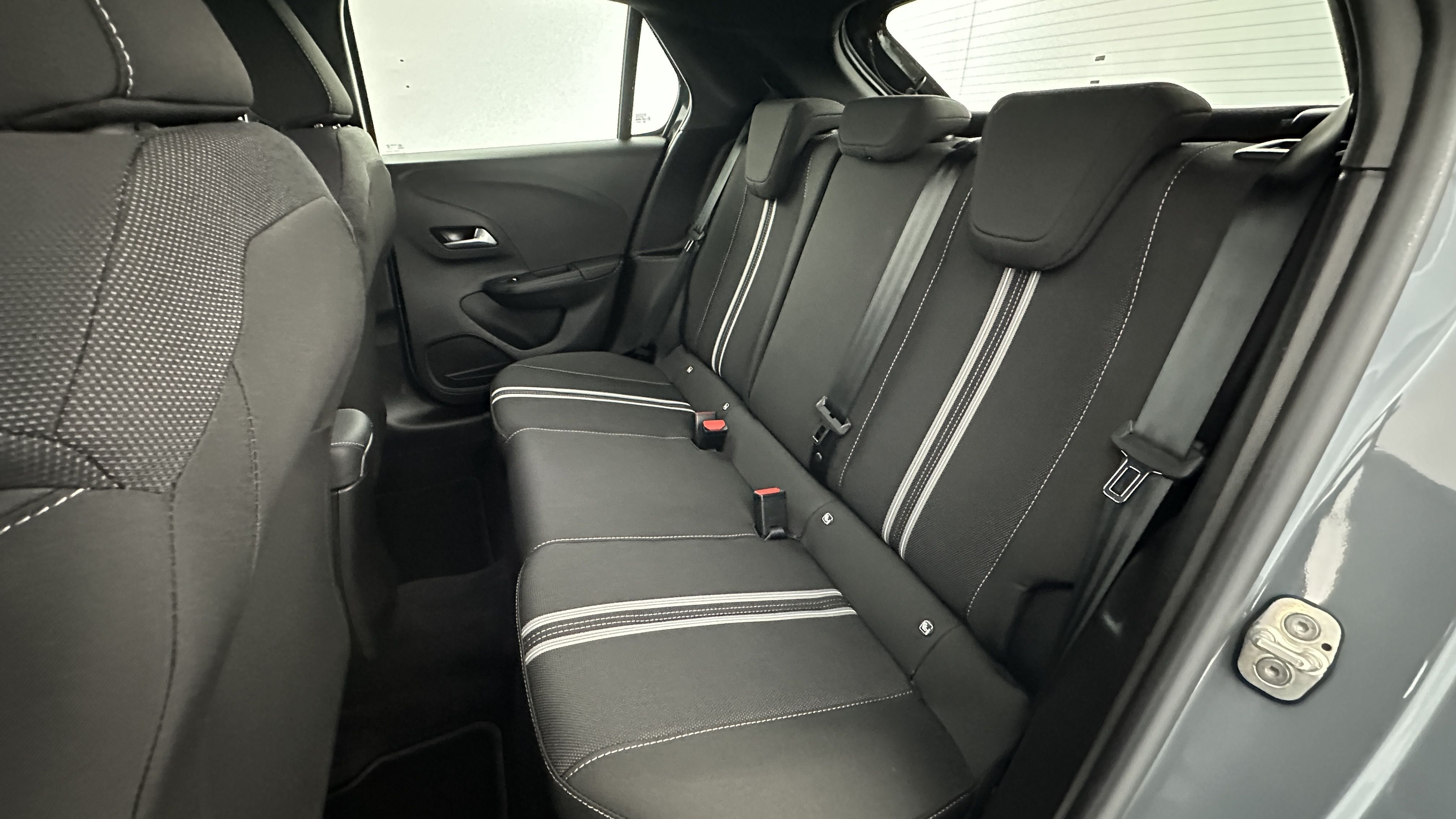 Opel Corsa - Image 9