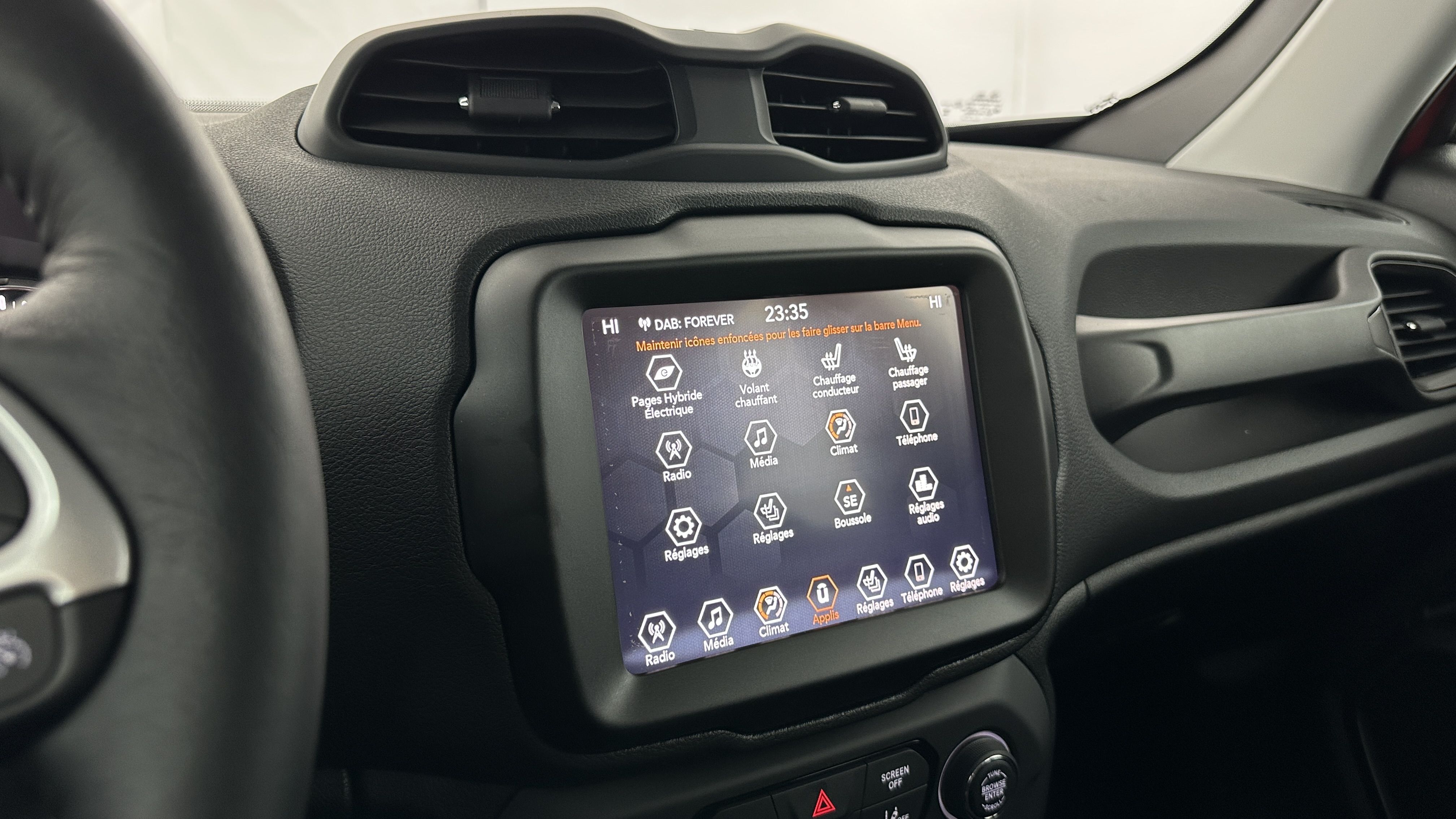 Jeep Renegade - Image 19