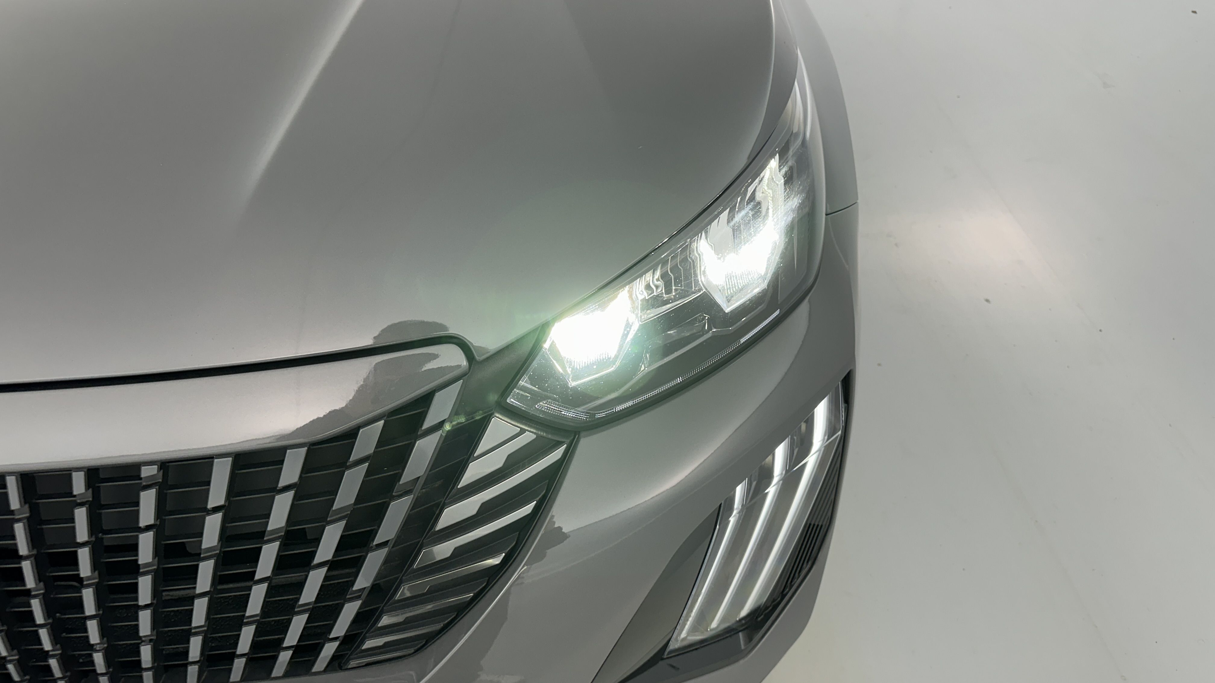 Peugeot 2008 - Image 25