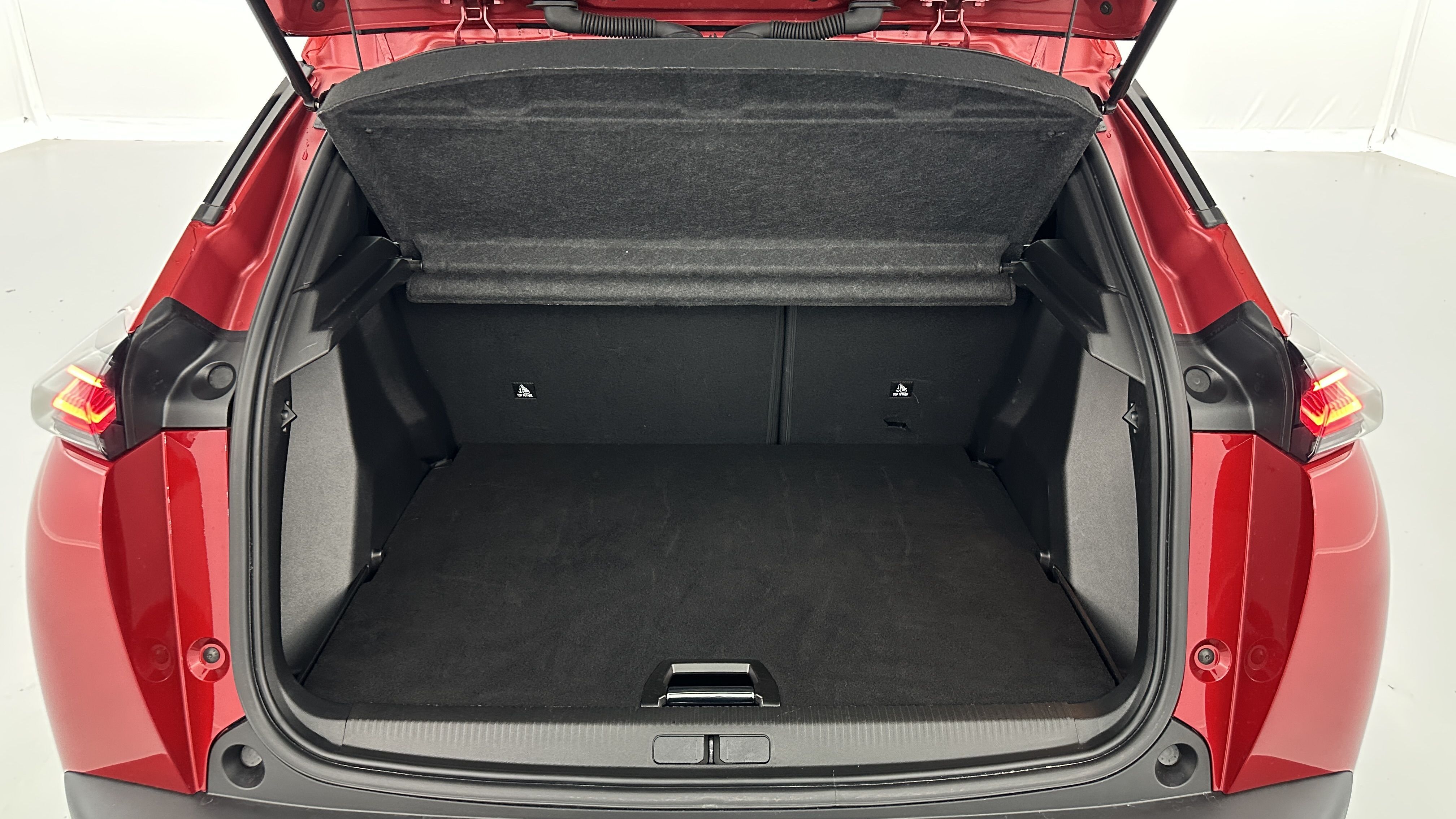 Peugeot 2008 - Image 10