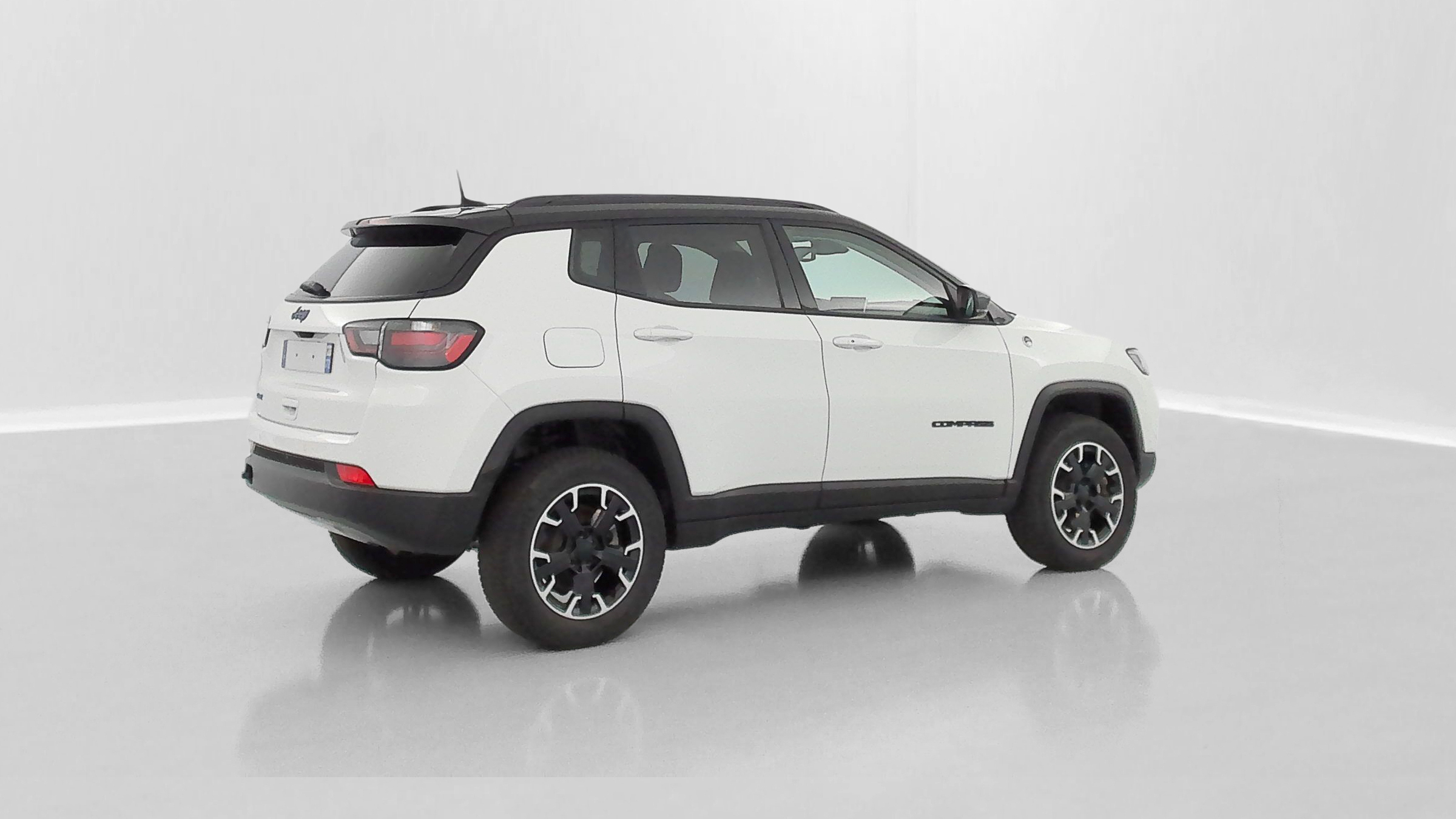 Jeep Compass - Image 32