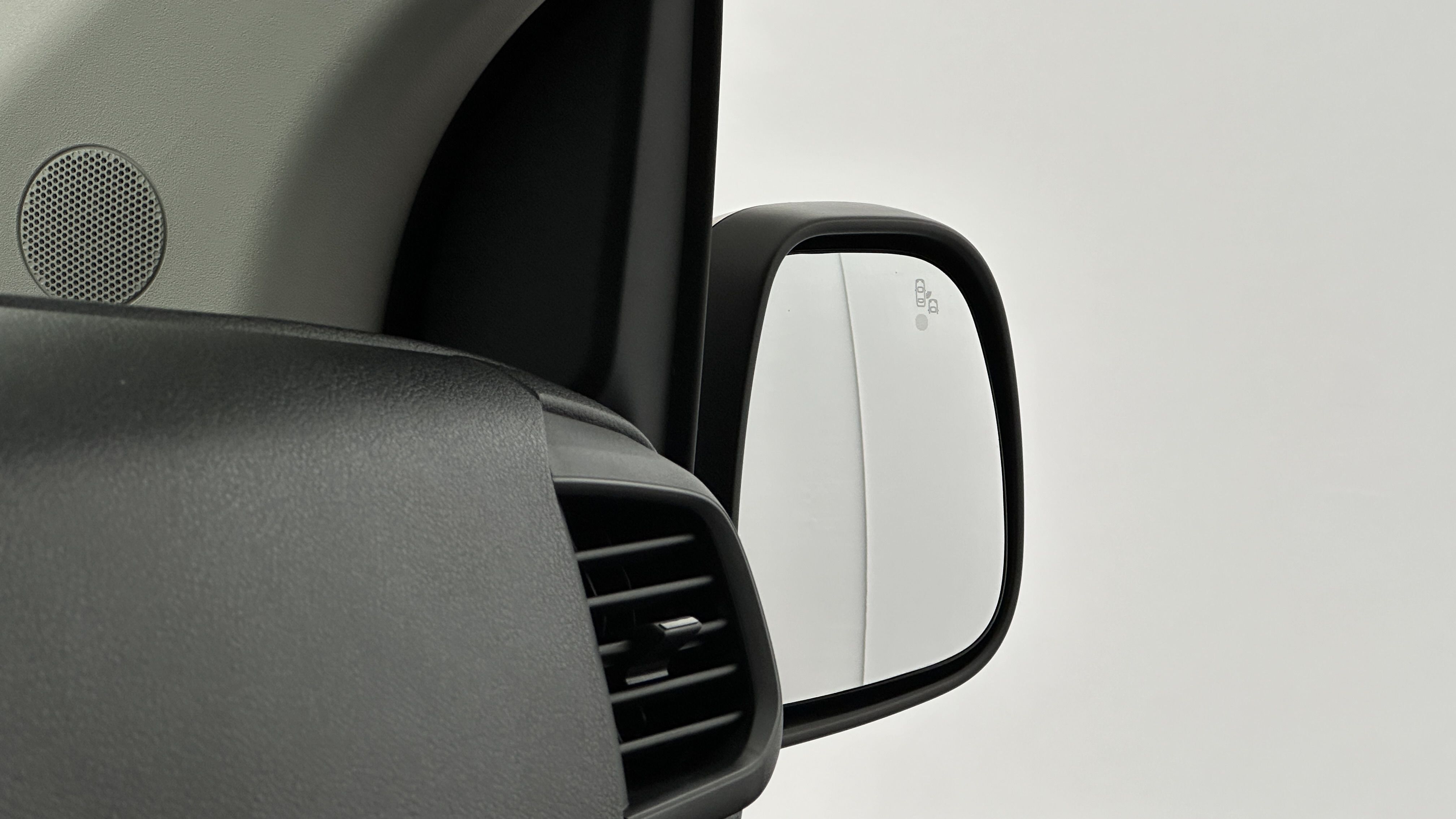 Opel Vivaro Fourgon - Image 15