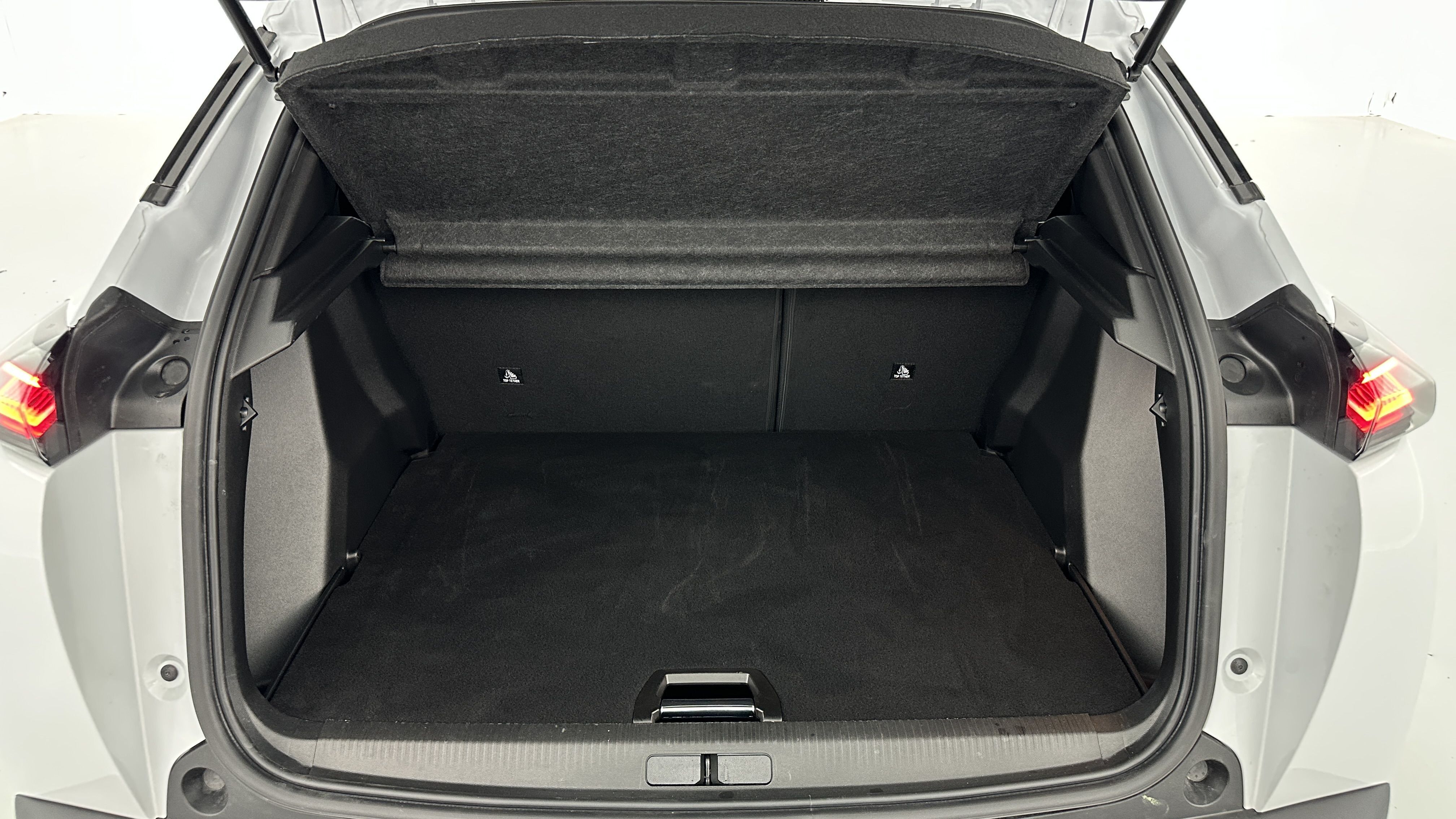 Peugeot 2008 - Image 10