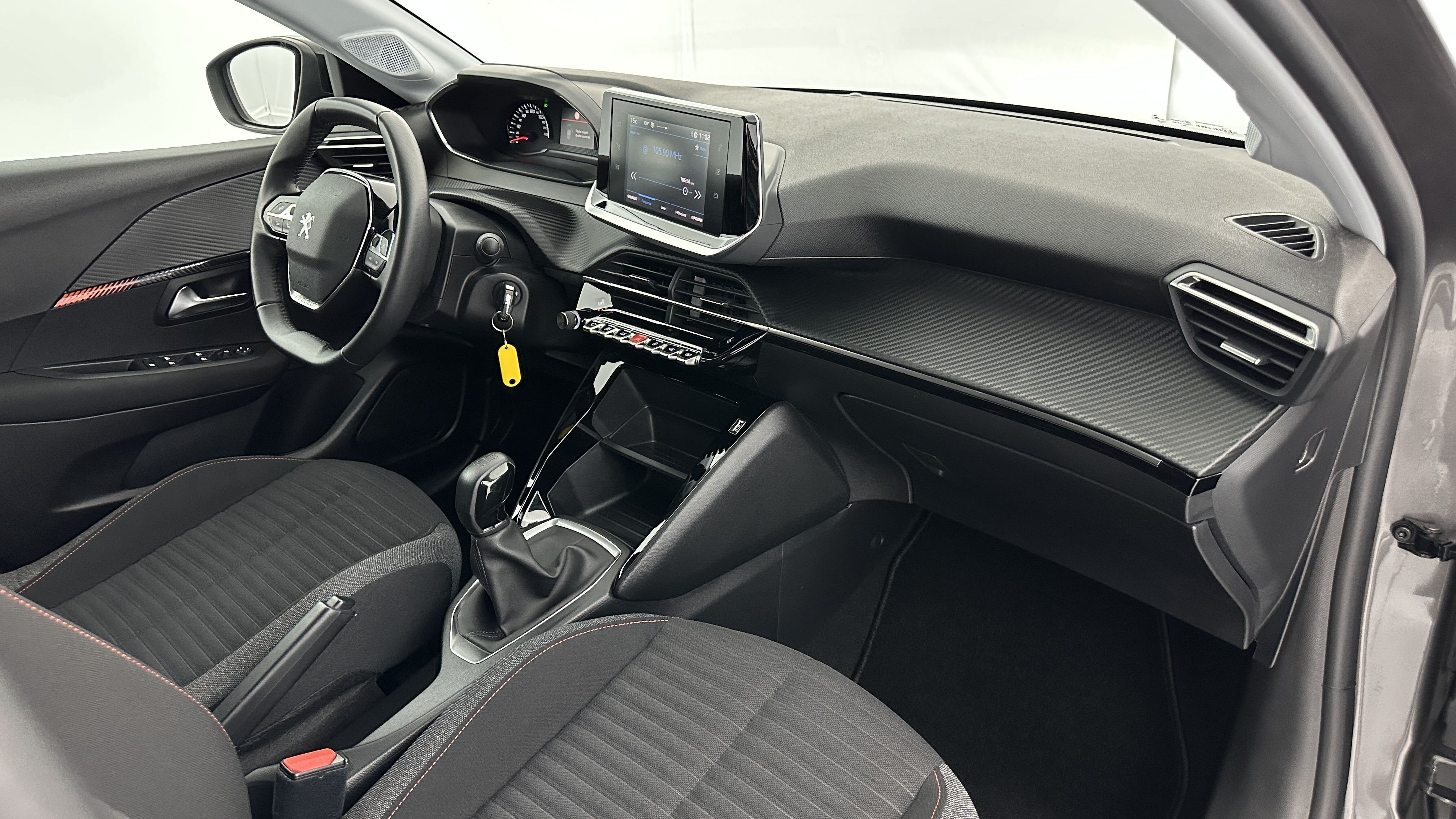 Peugeot 208 - Image 8