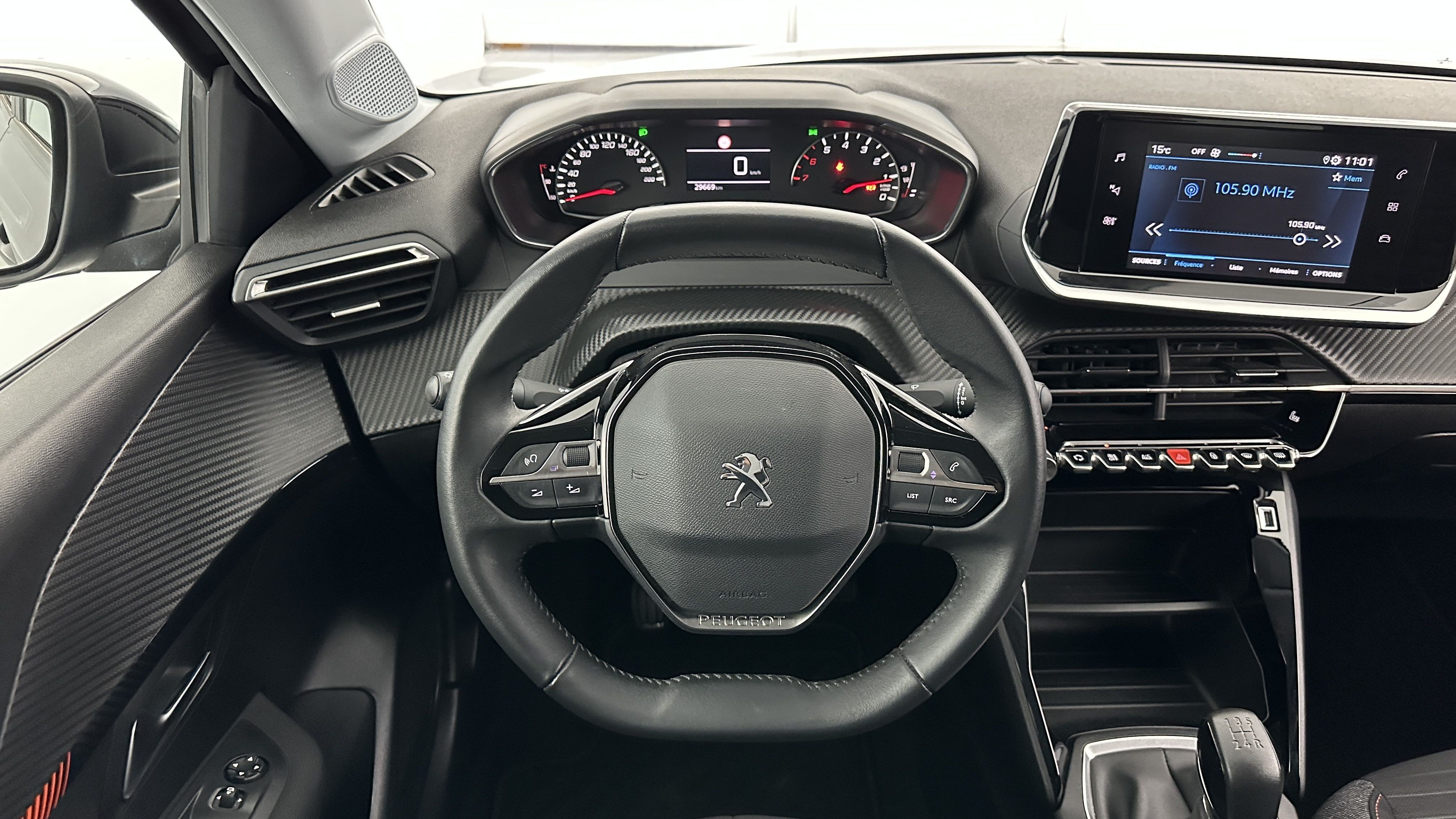 Peugeot 208 - Image 13