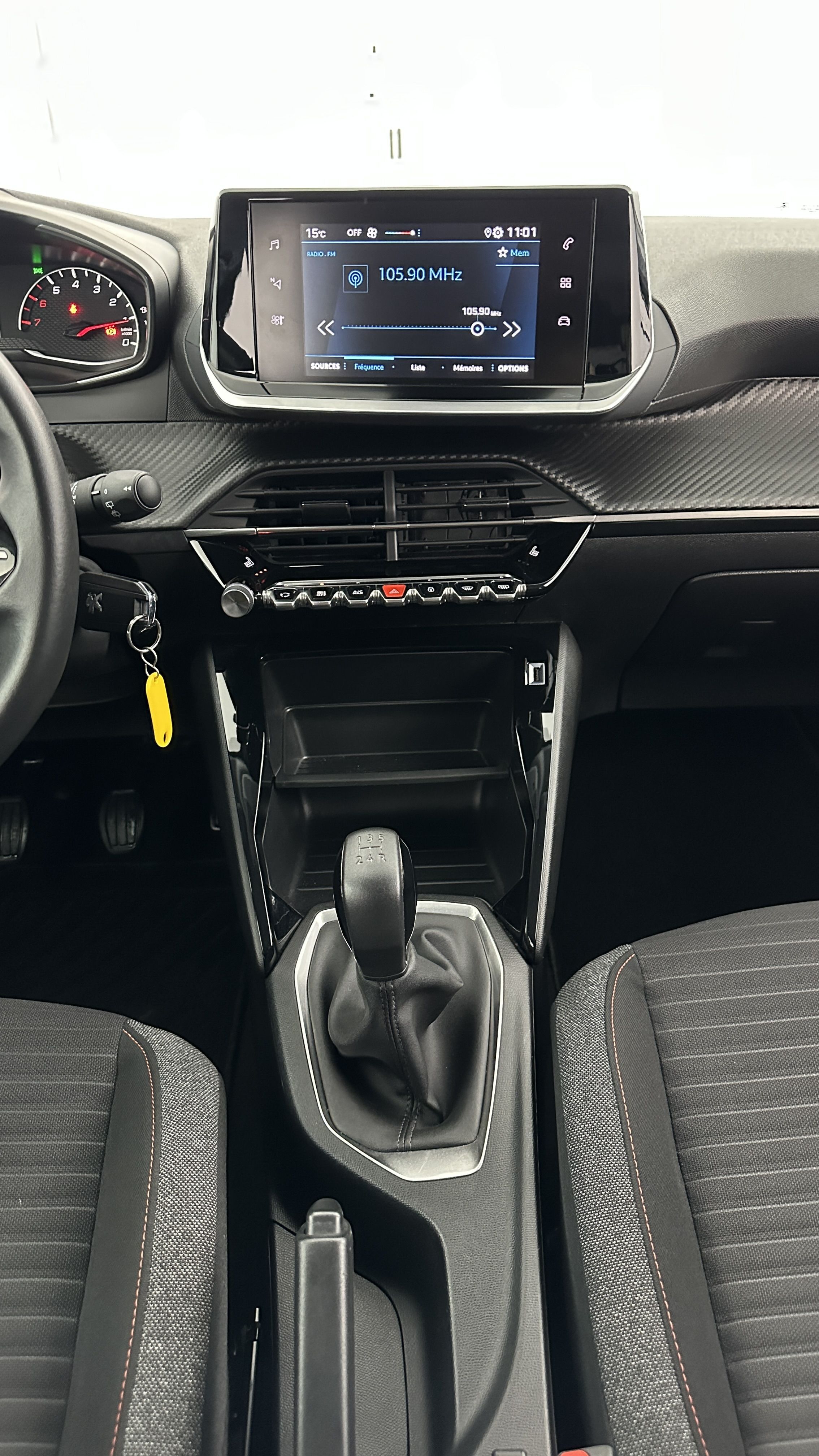 Peugeot 208 - Image 15