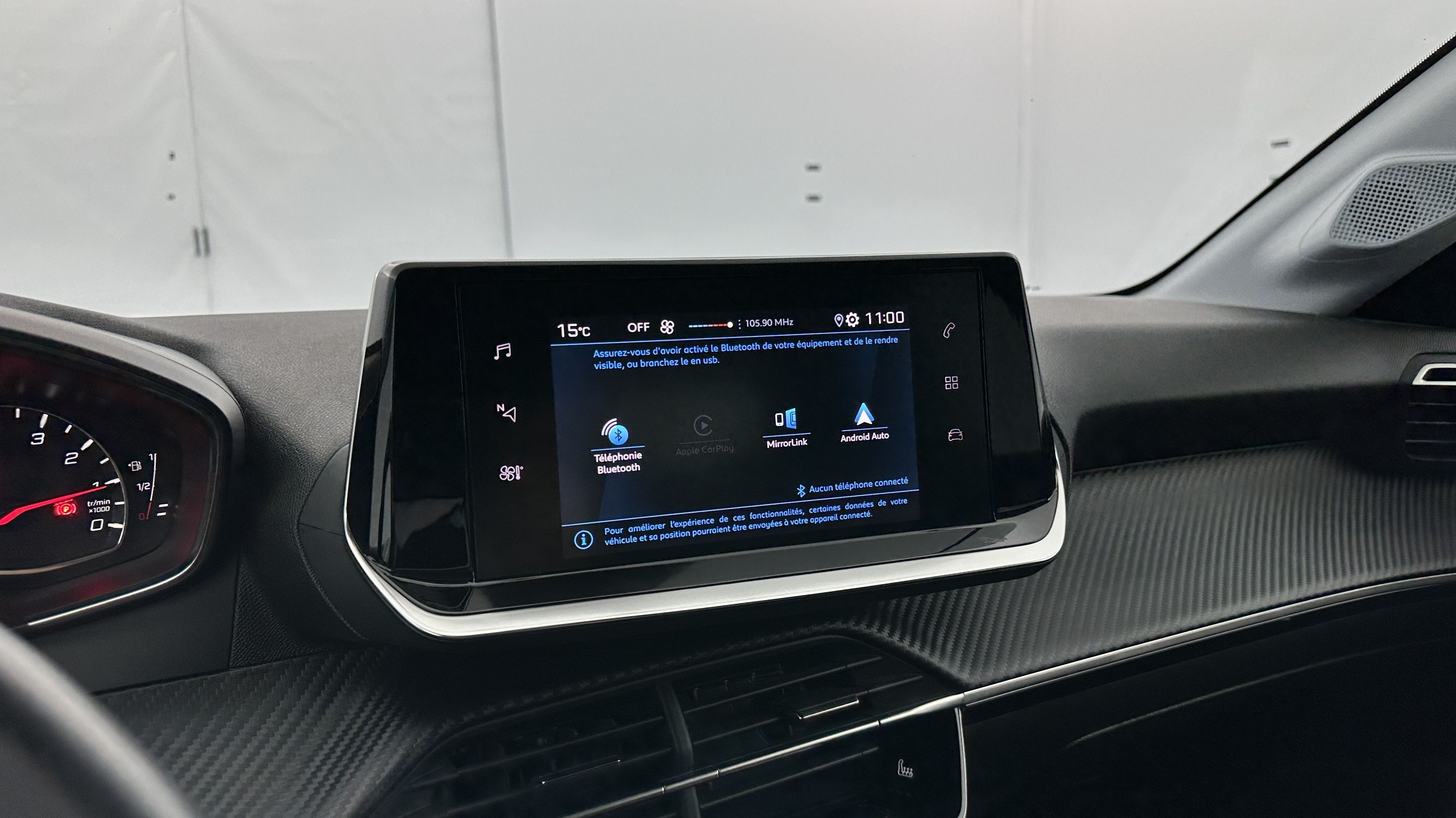 Peugeot 208 - Image 17