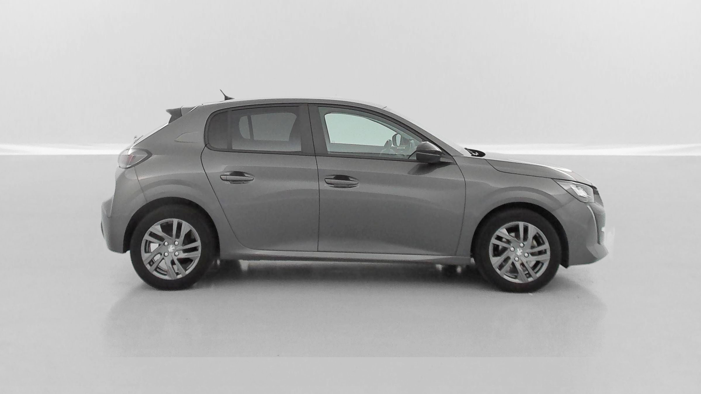 Peugeot 208 - Image 24