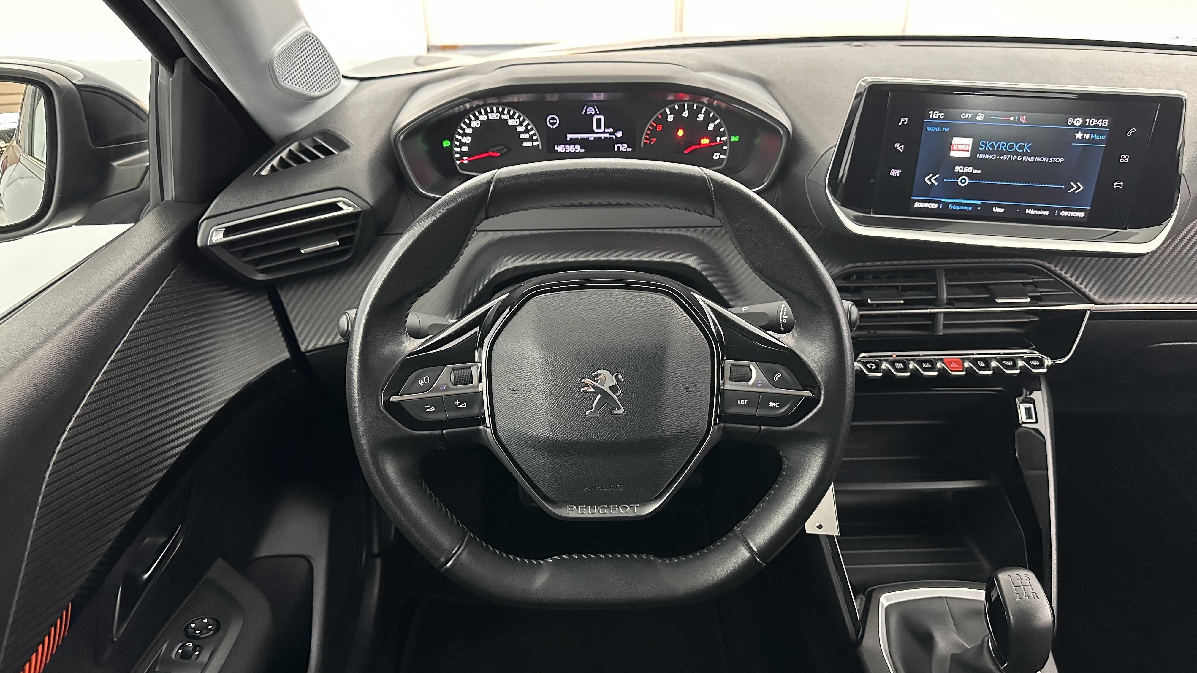 Peugeot 208 - Image 13