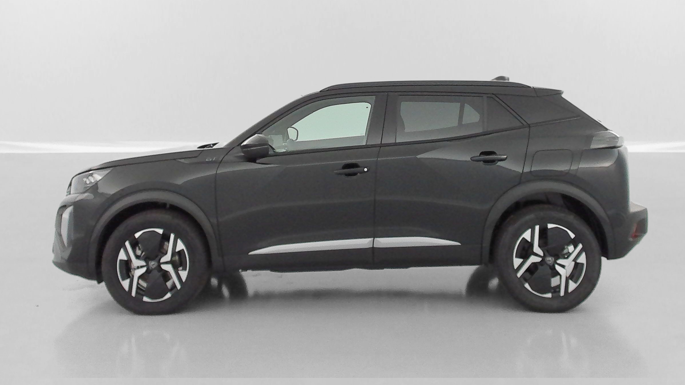 Peugeot 2008 - Image 4