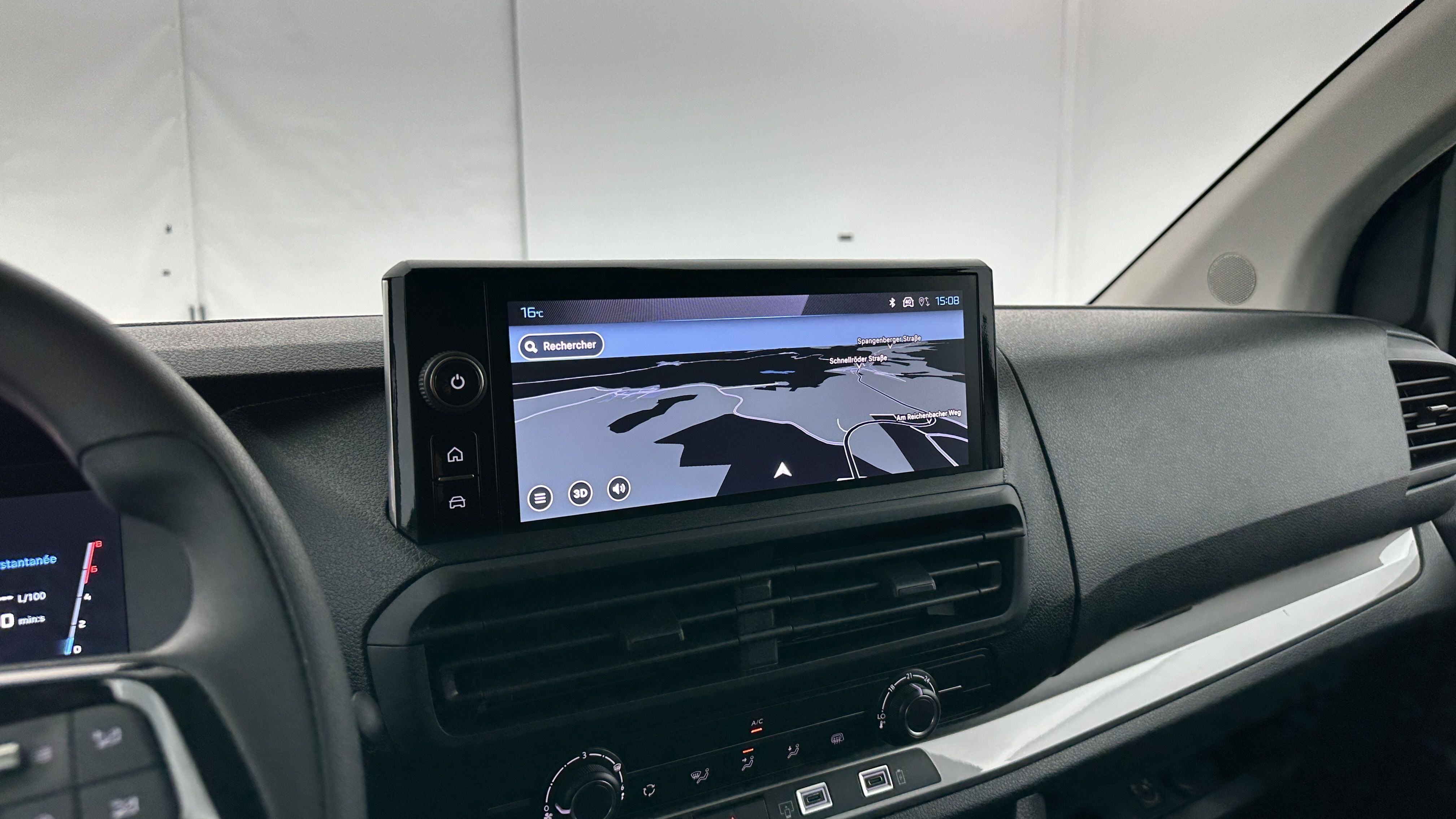 Peugeot E-EXPERT COMBI - Image 14