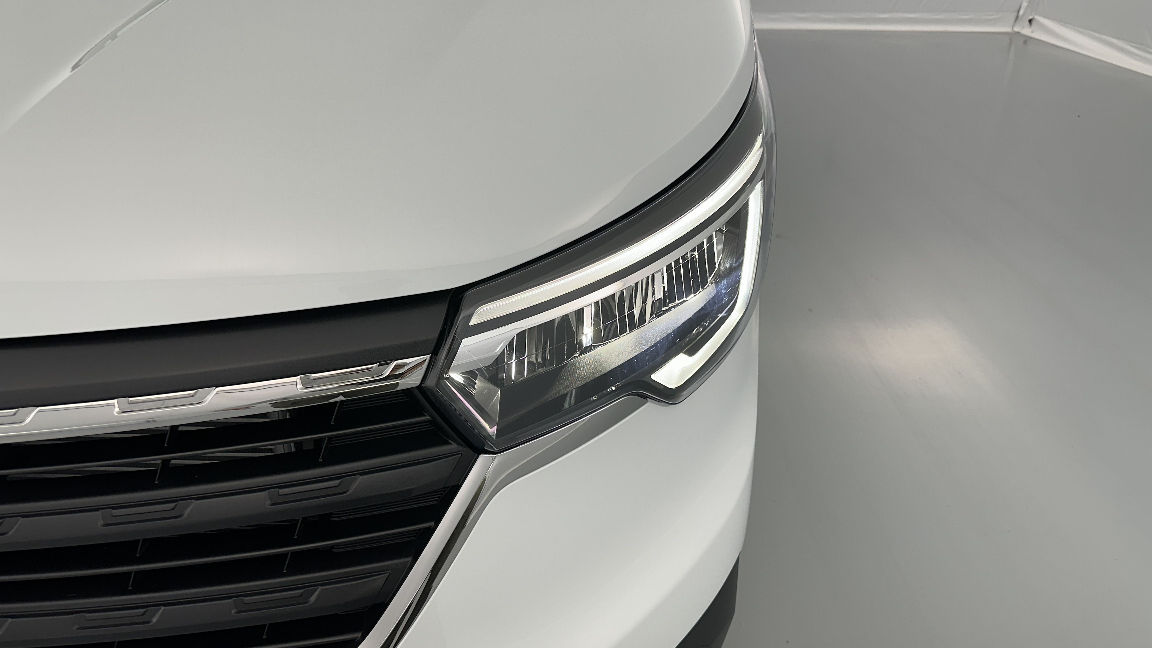 Renault Trafic - Image 18