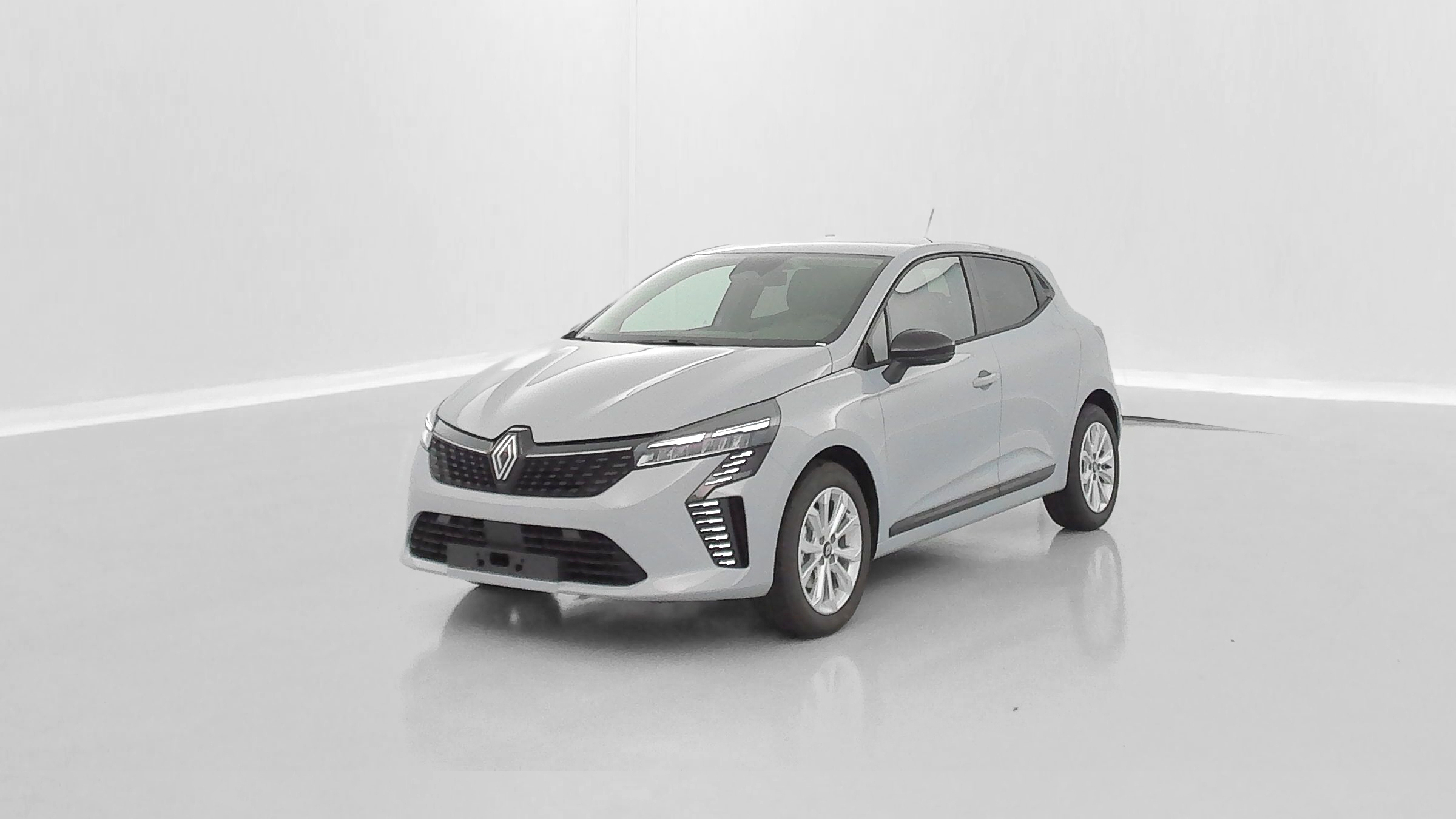 Renault Clio - Image 3