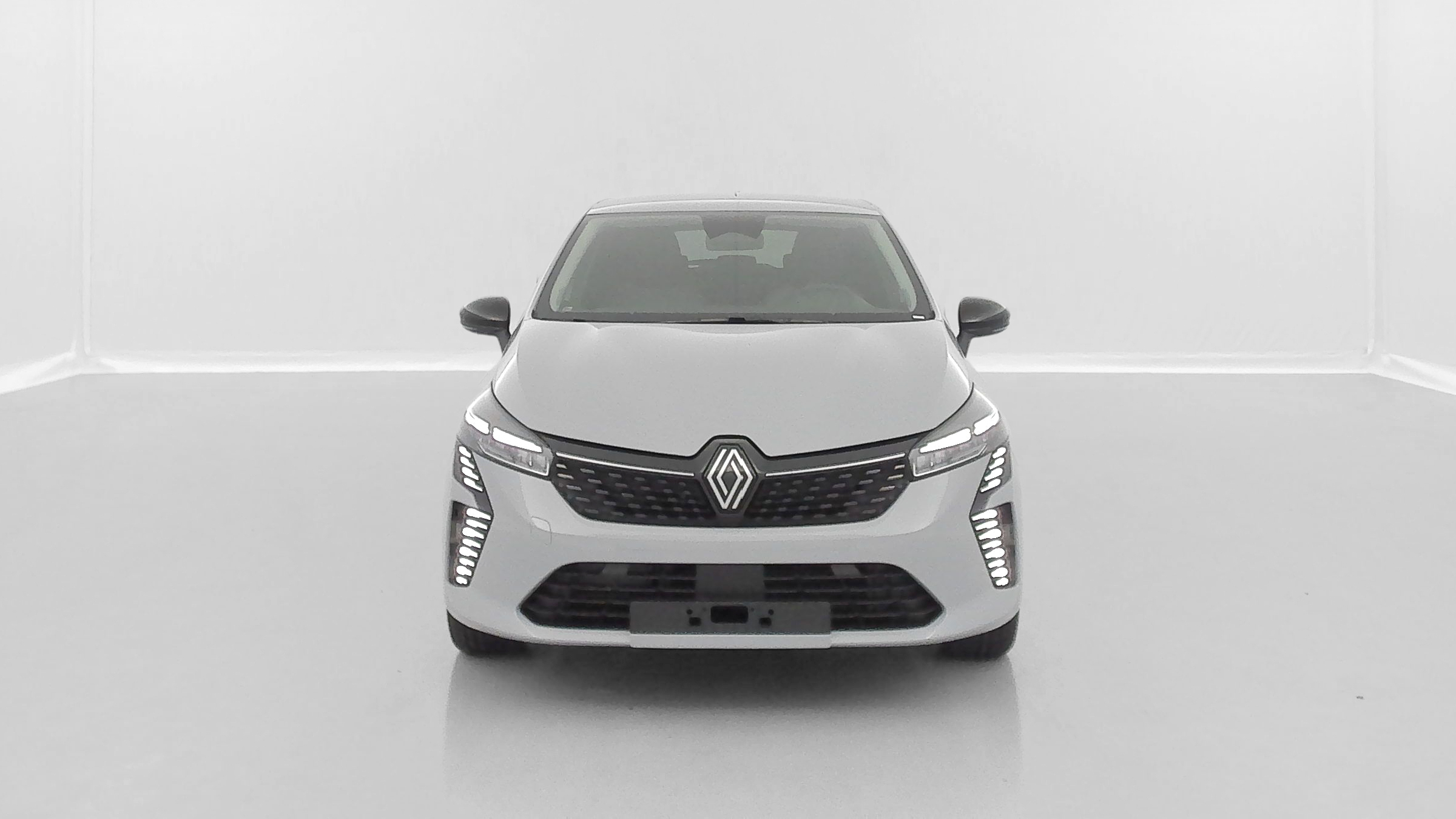 Renault Clio - Image 2