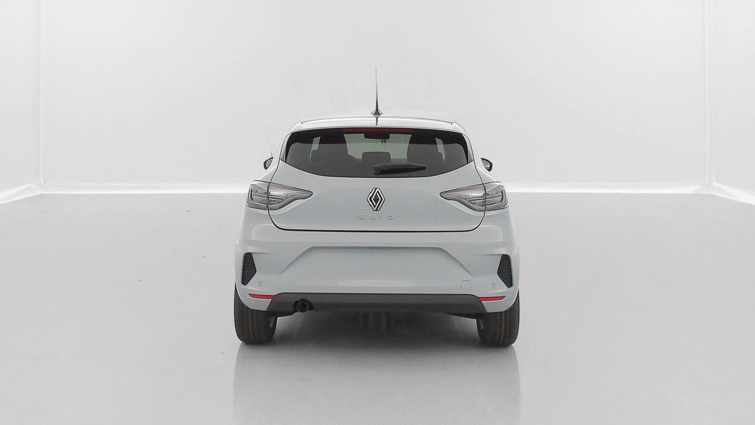 Renault Clio - Image 21