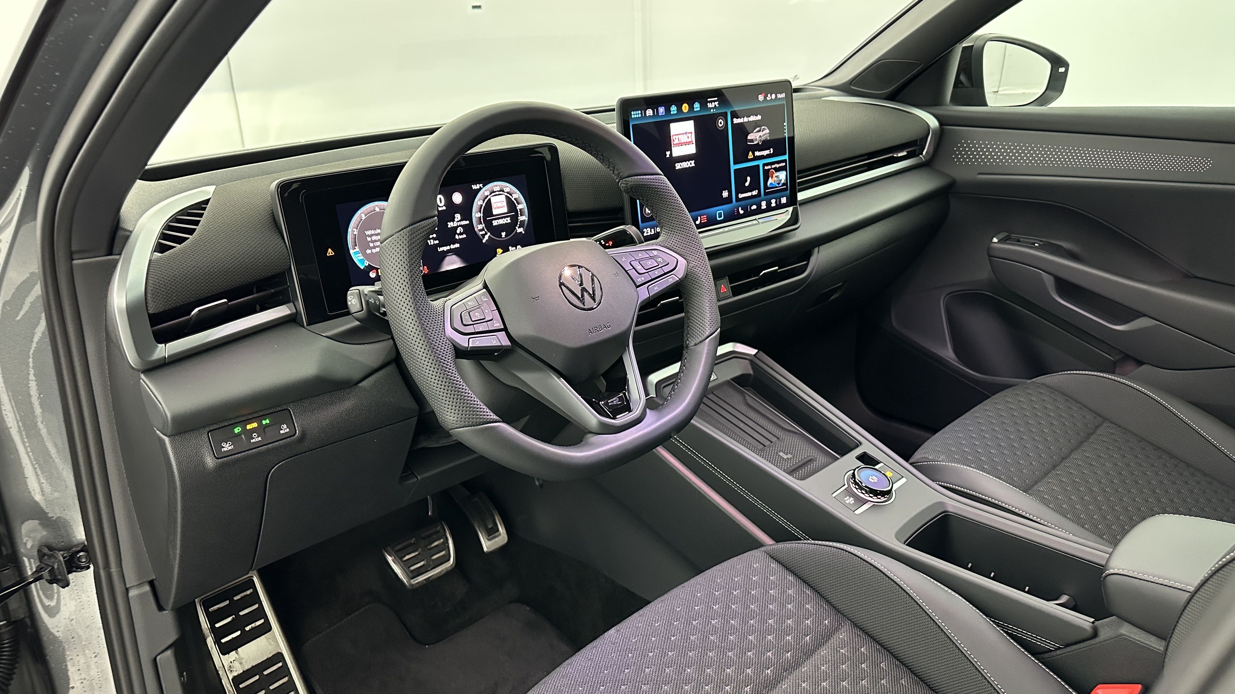 Volkswagen T-Roc - Image 6