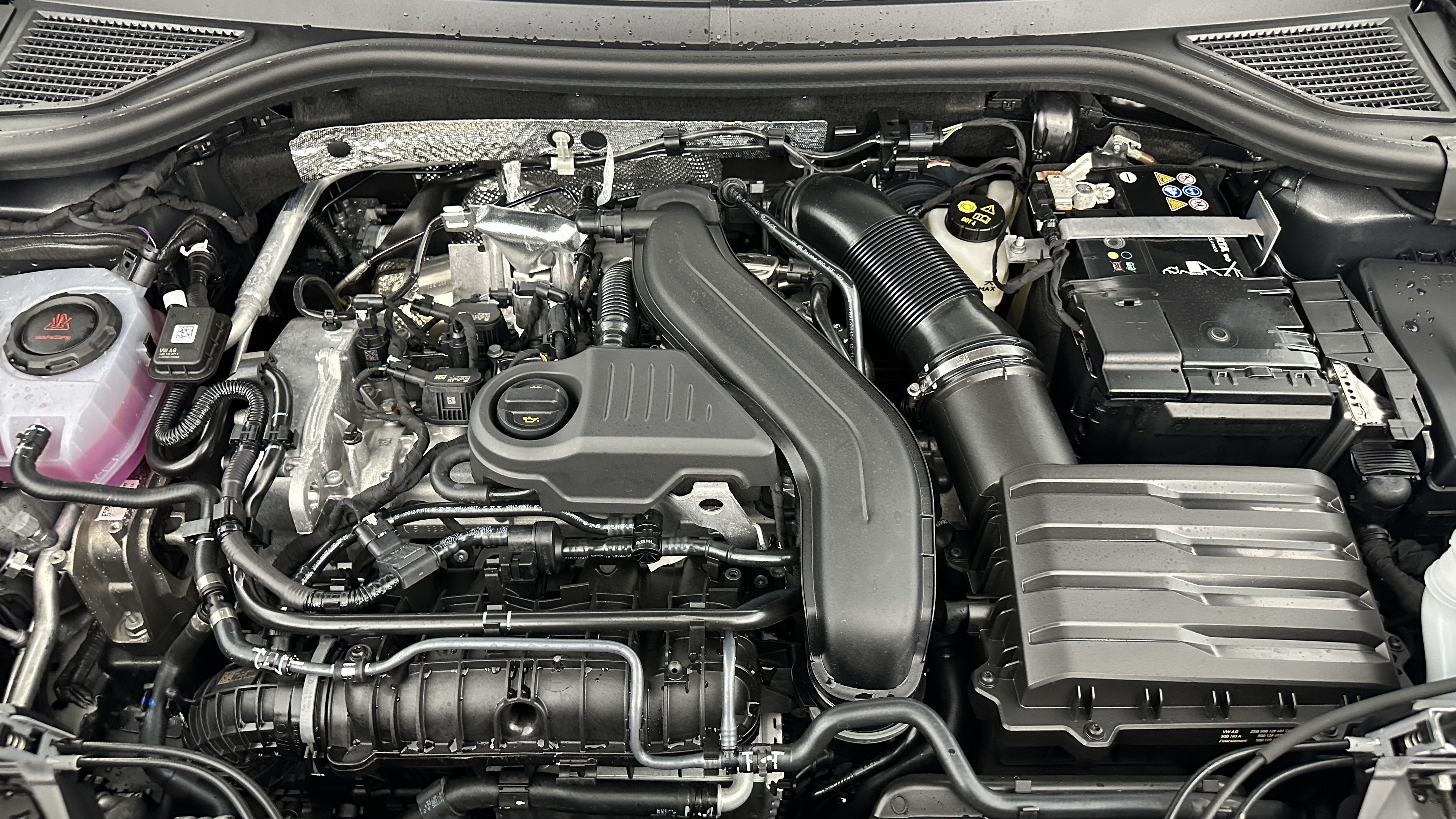 Volkswagen T-Roc - Image 11