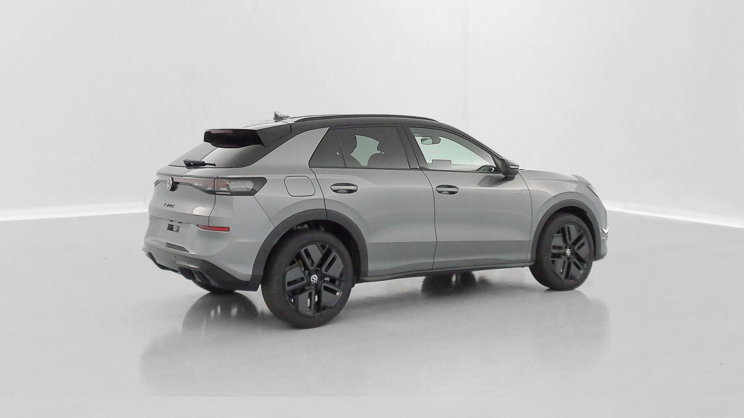 Volkswagen T-Roc - Image 33
