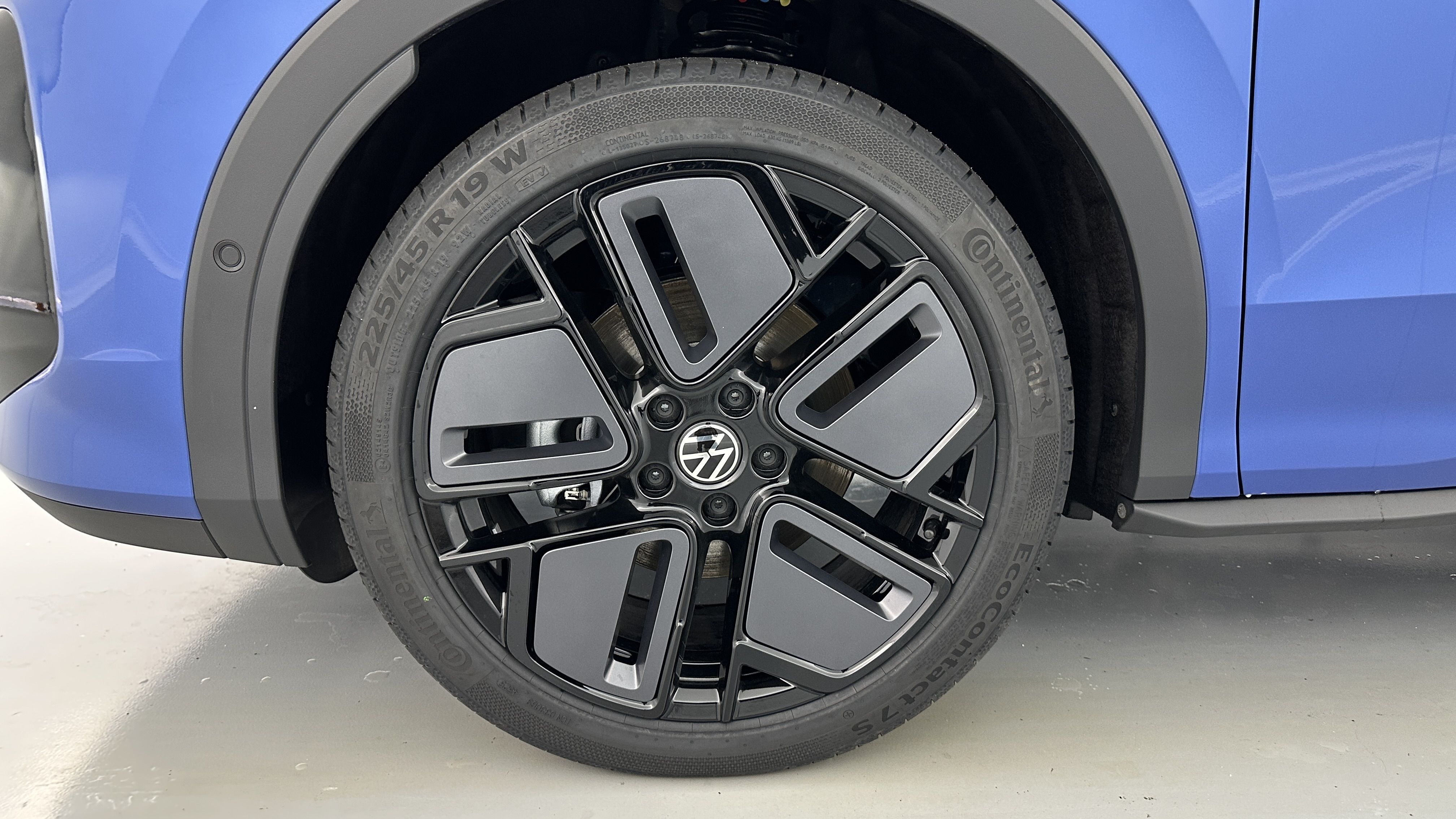 Volkswagen T-Roc - Image 12