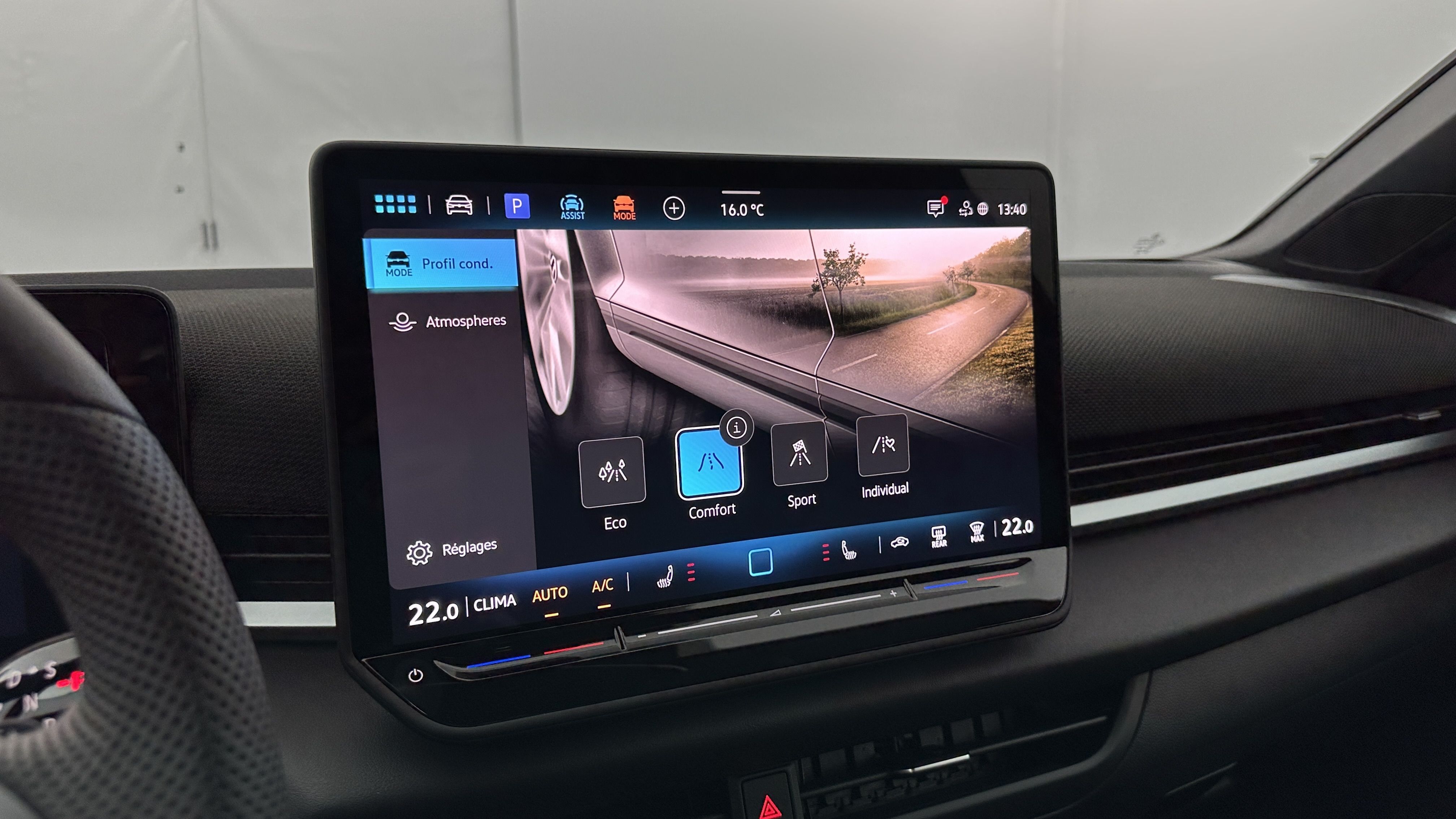 Volkswagen T-Roc - Image 21