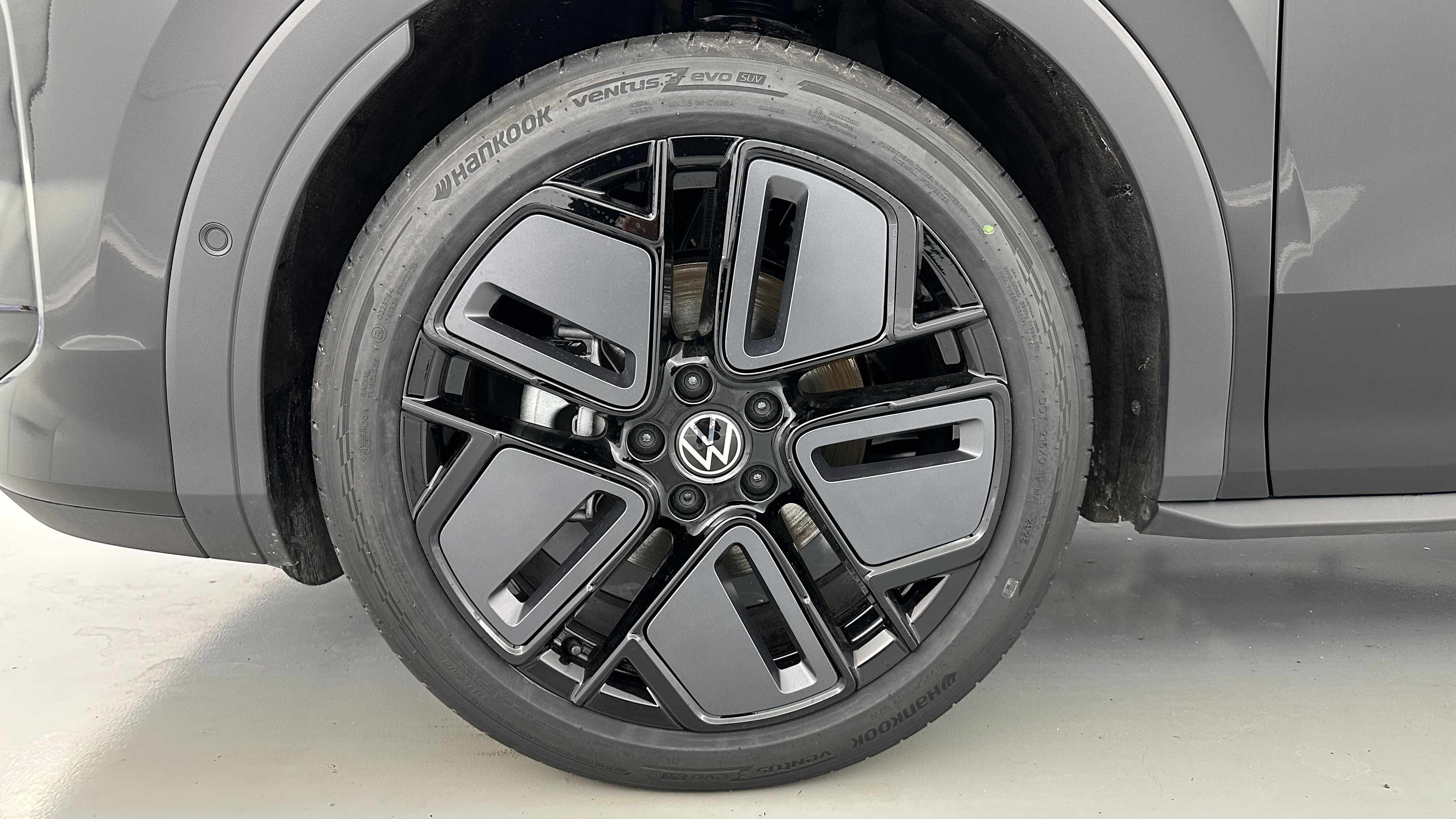 Volkswagen T-Roc - Image 12