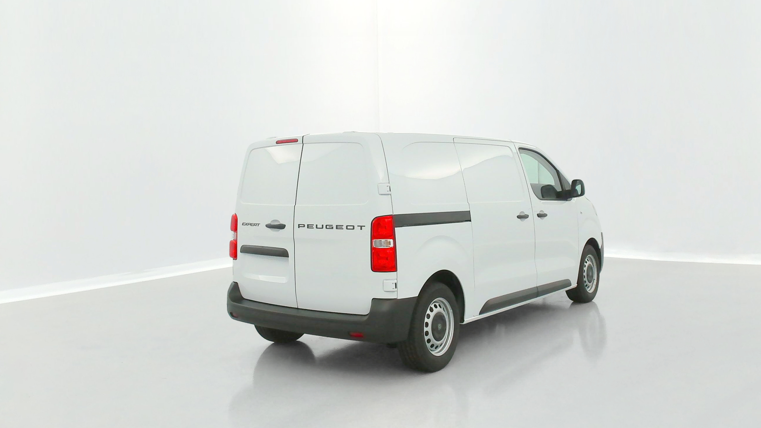 Peugeot E-EXPERT COMBI - Image 17
