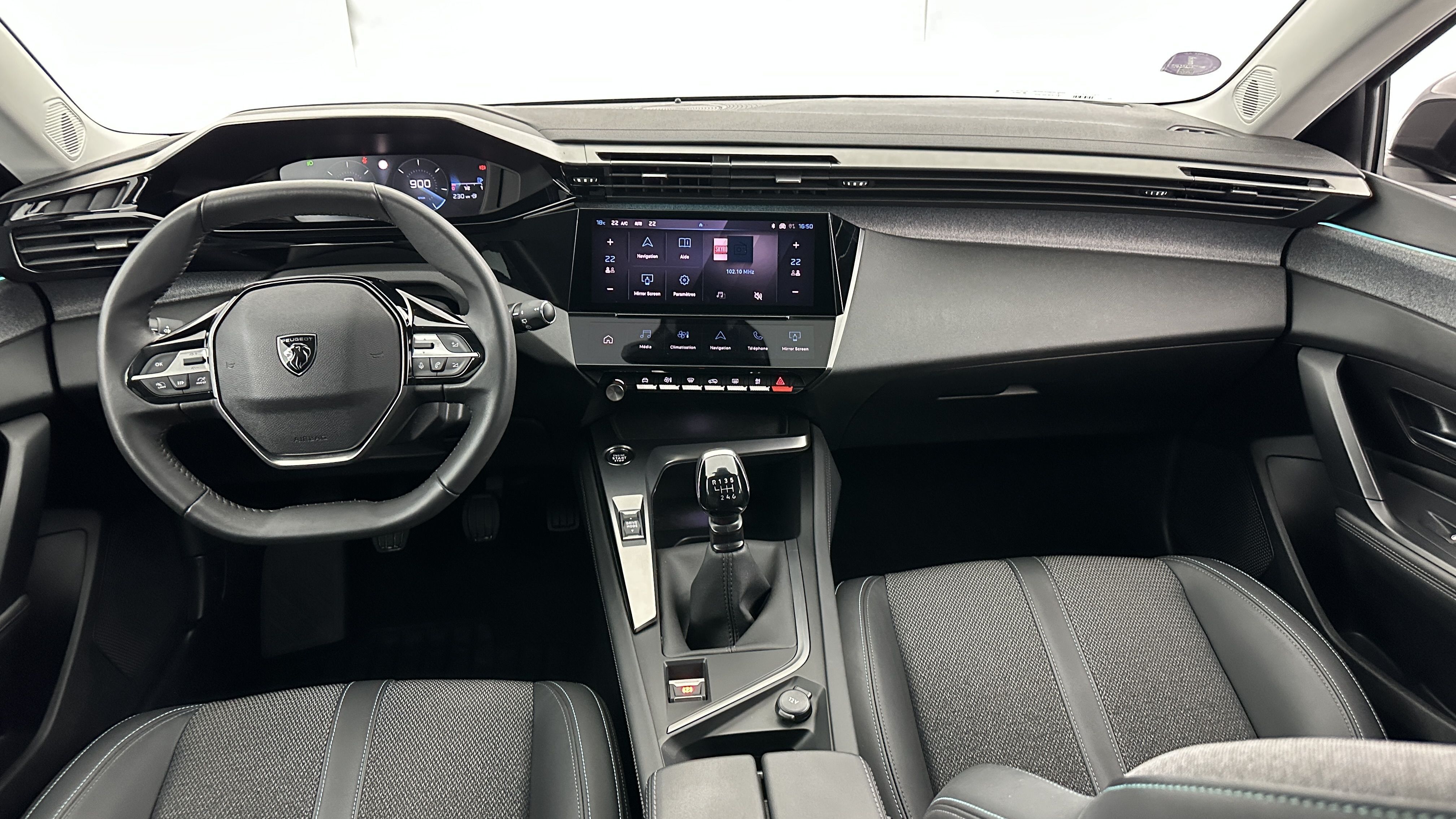 PEUGEOT 308 — photo 7