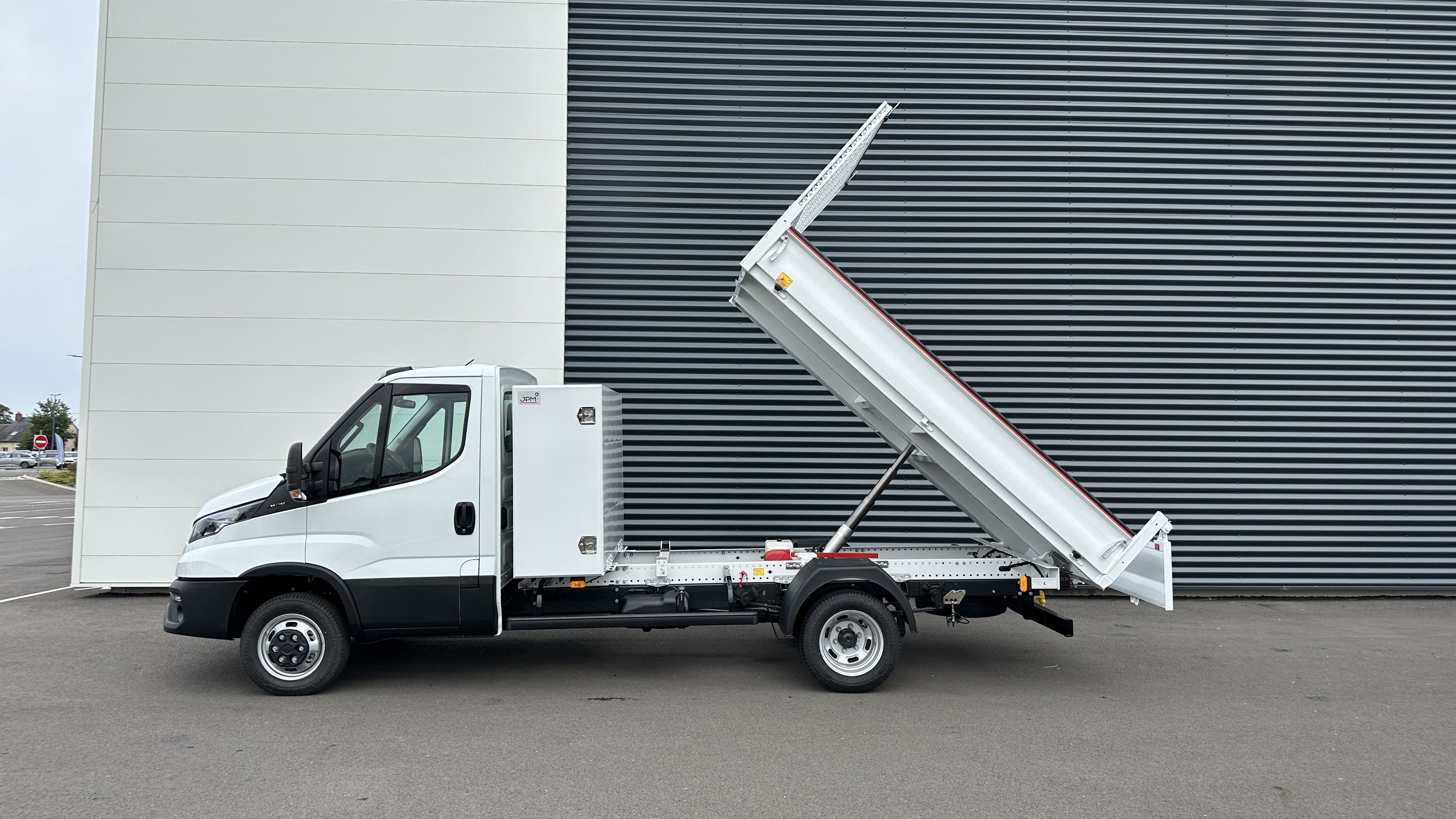 Iveco Daily - Image 11