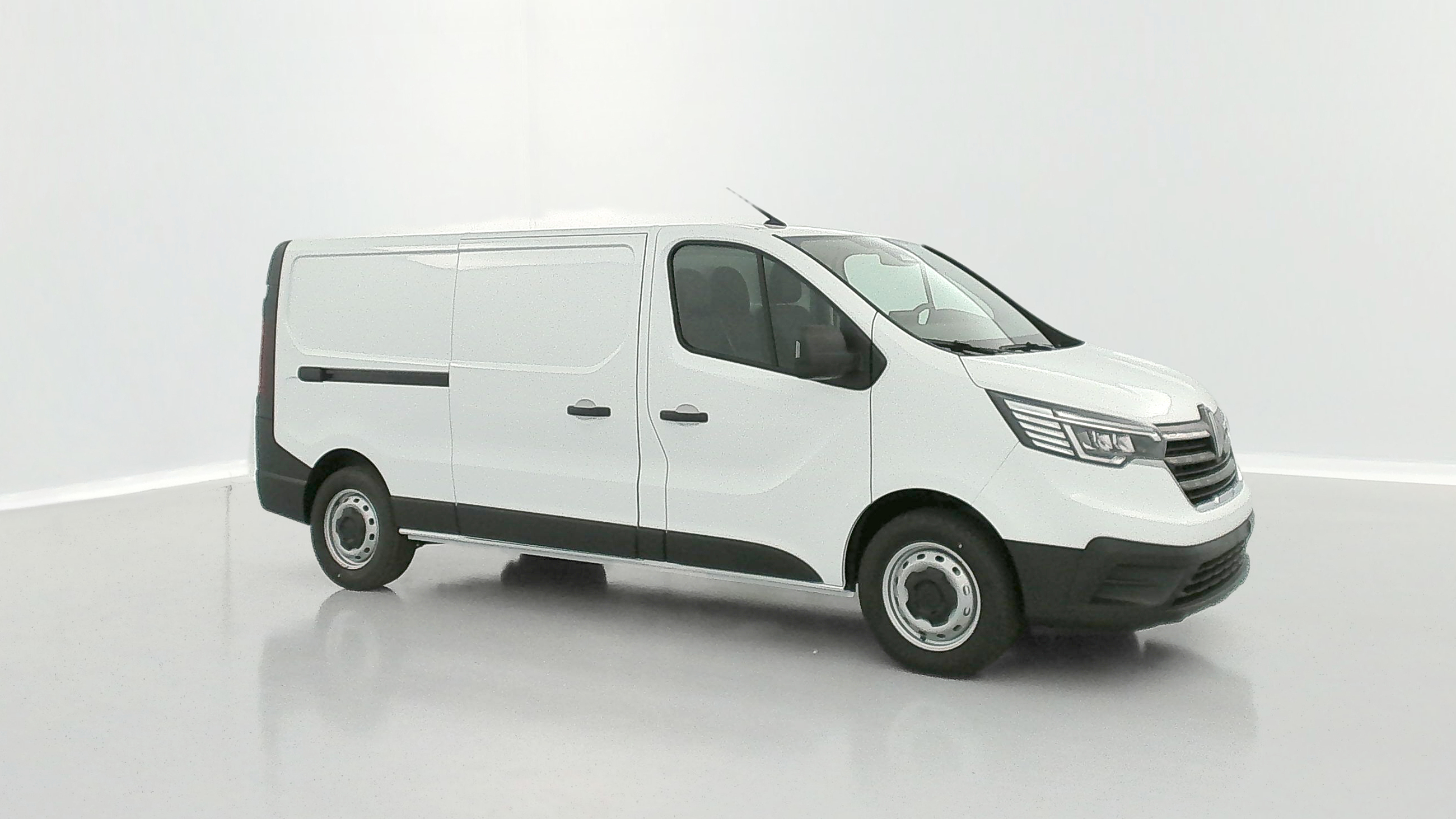 Renault Trafic - Image 25