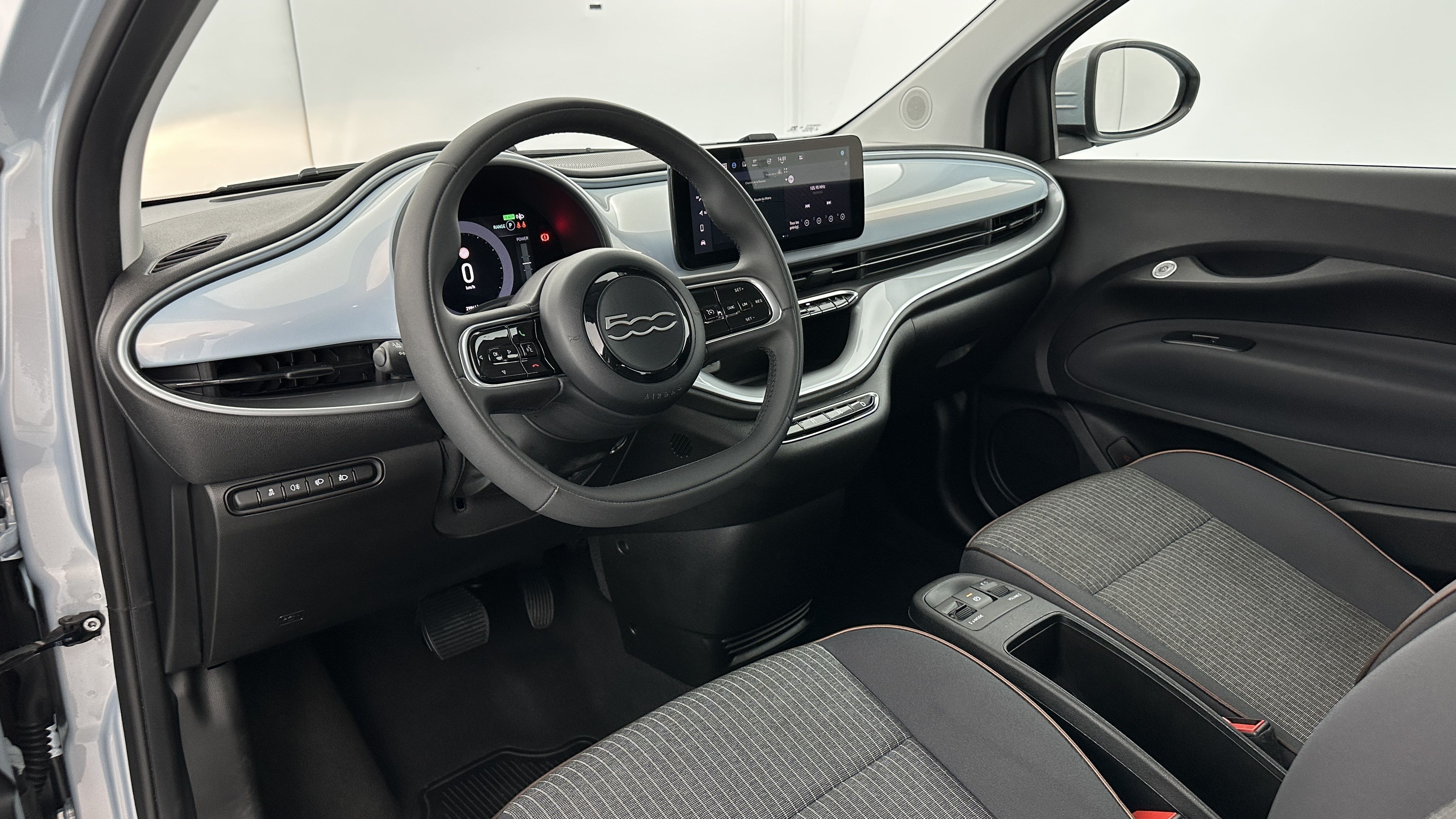 Fiat 500e - Image 6