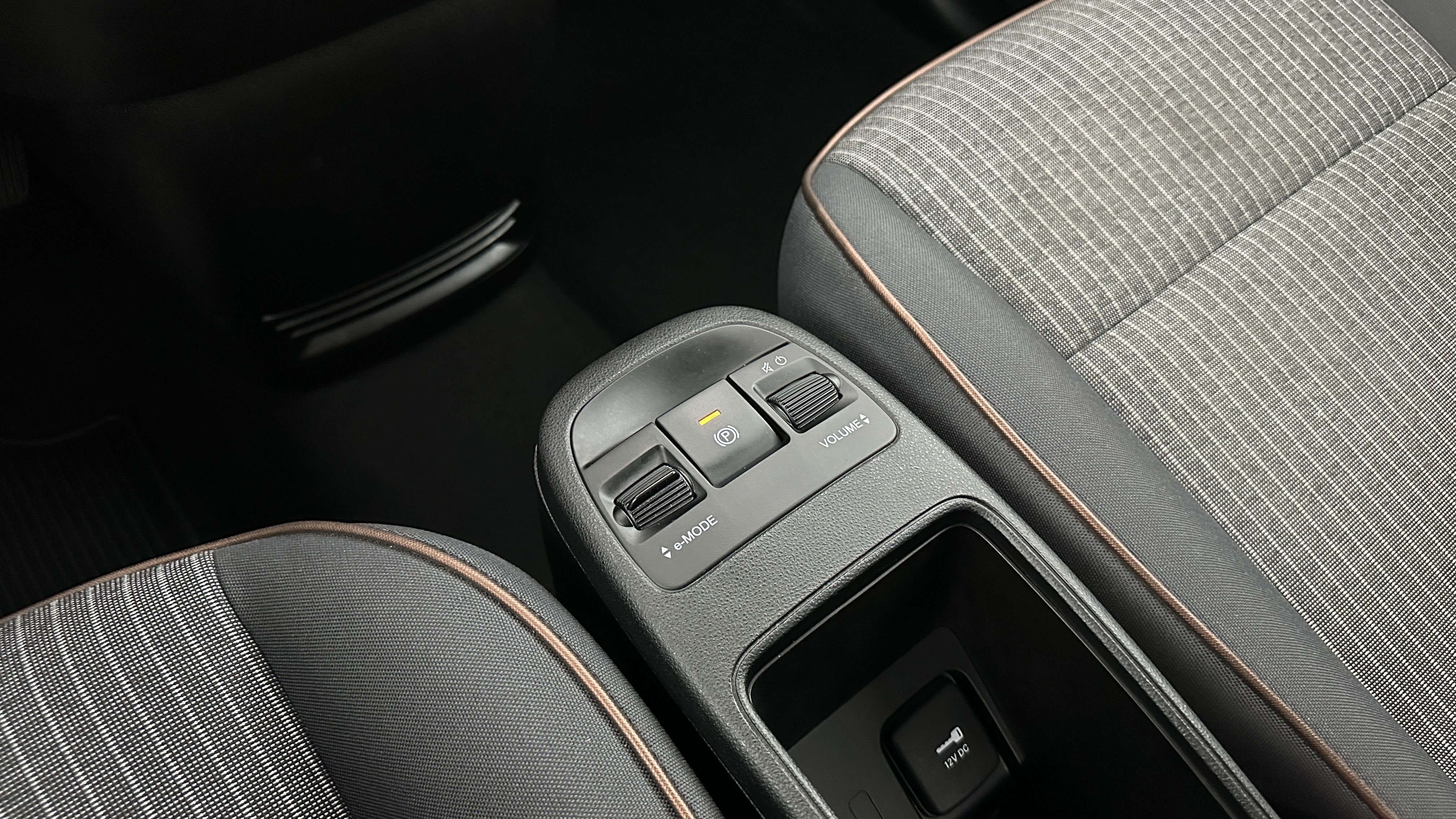 Fiat 500e - Image 21