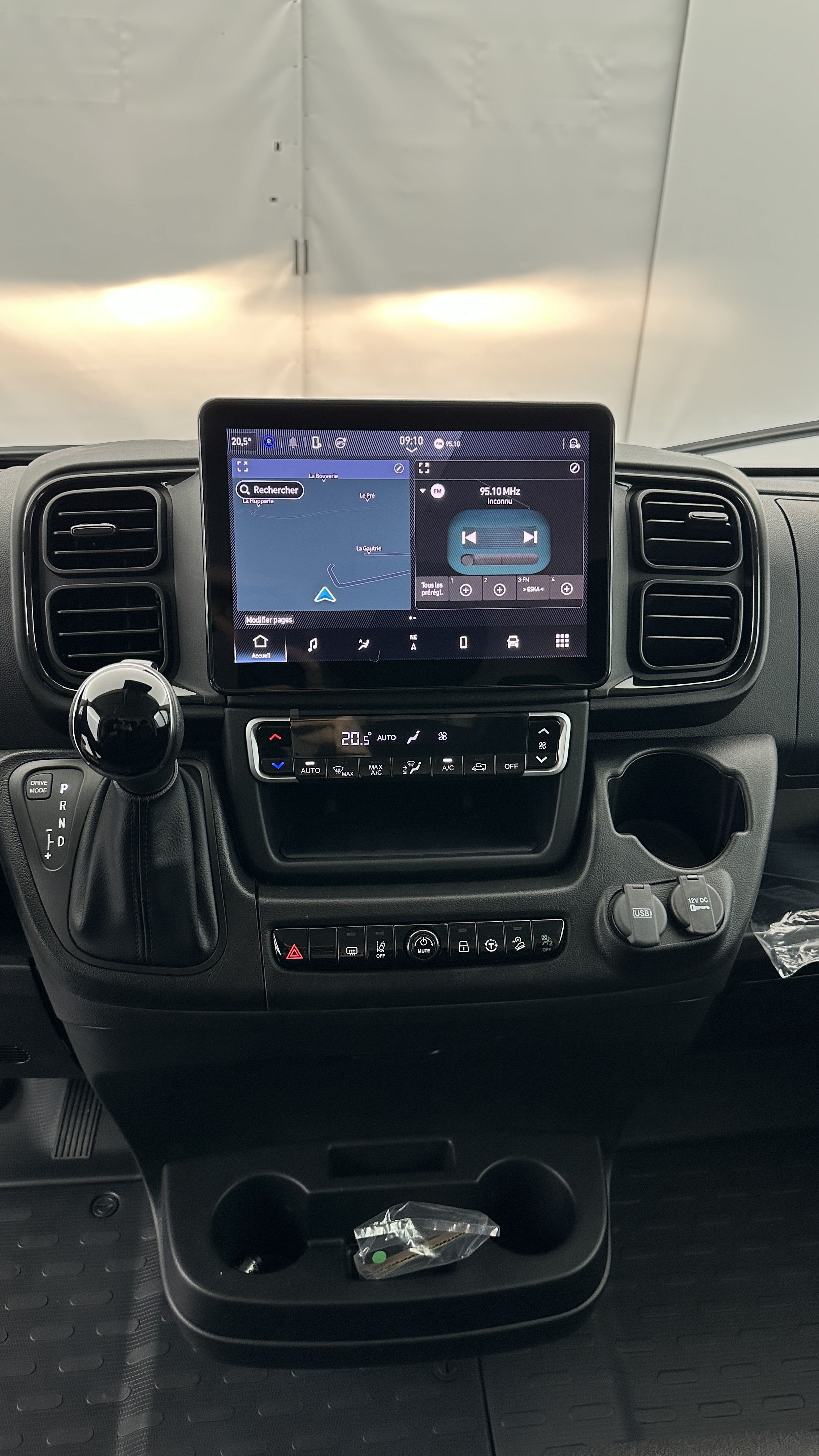 Peugeot Boxer - Image 13