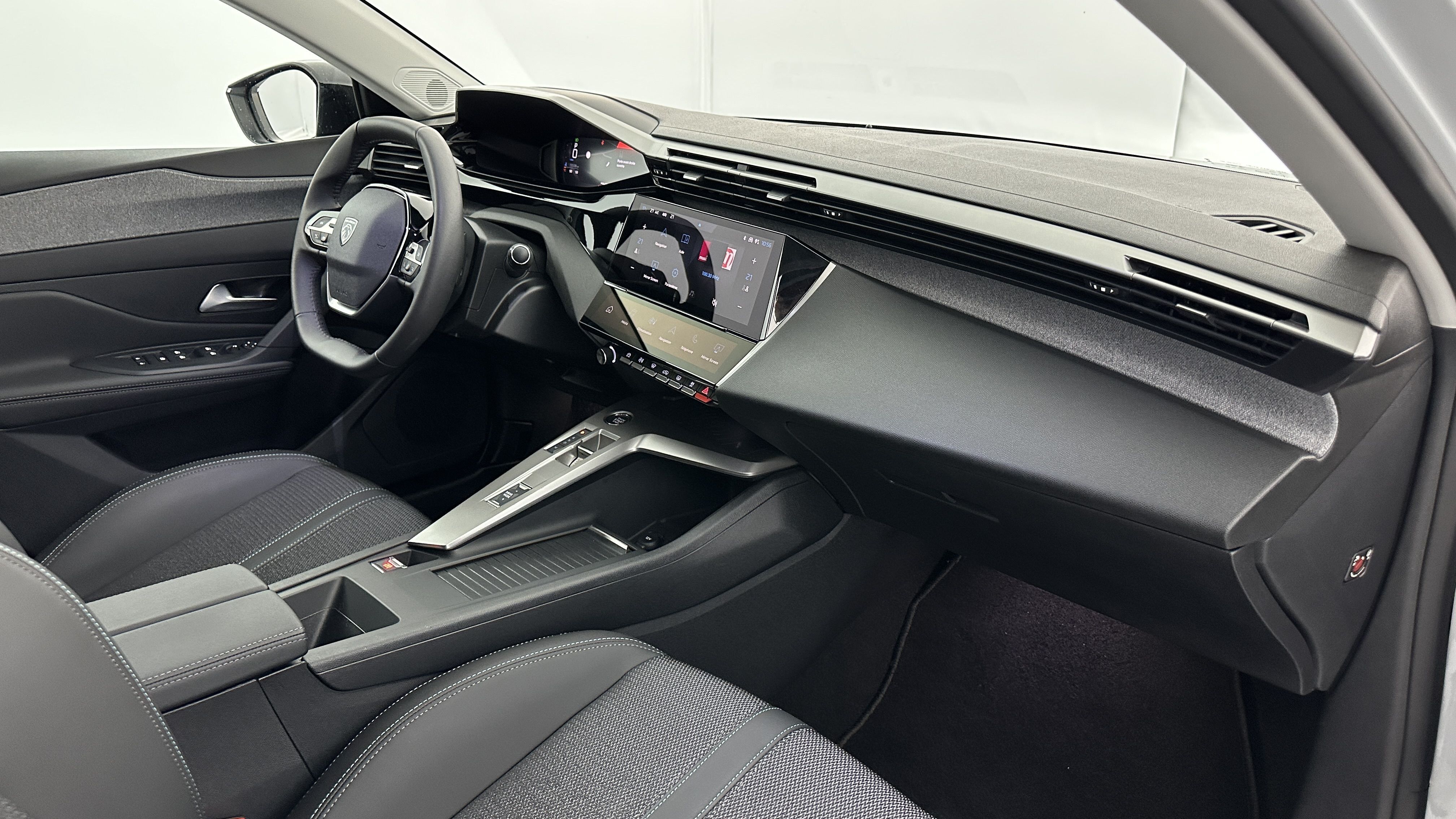 Peugeot 308 - Image 8