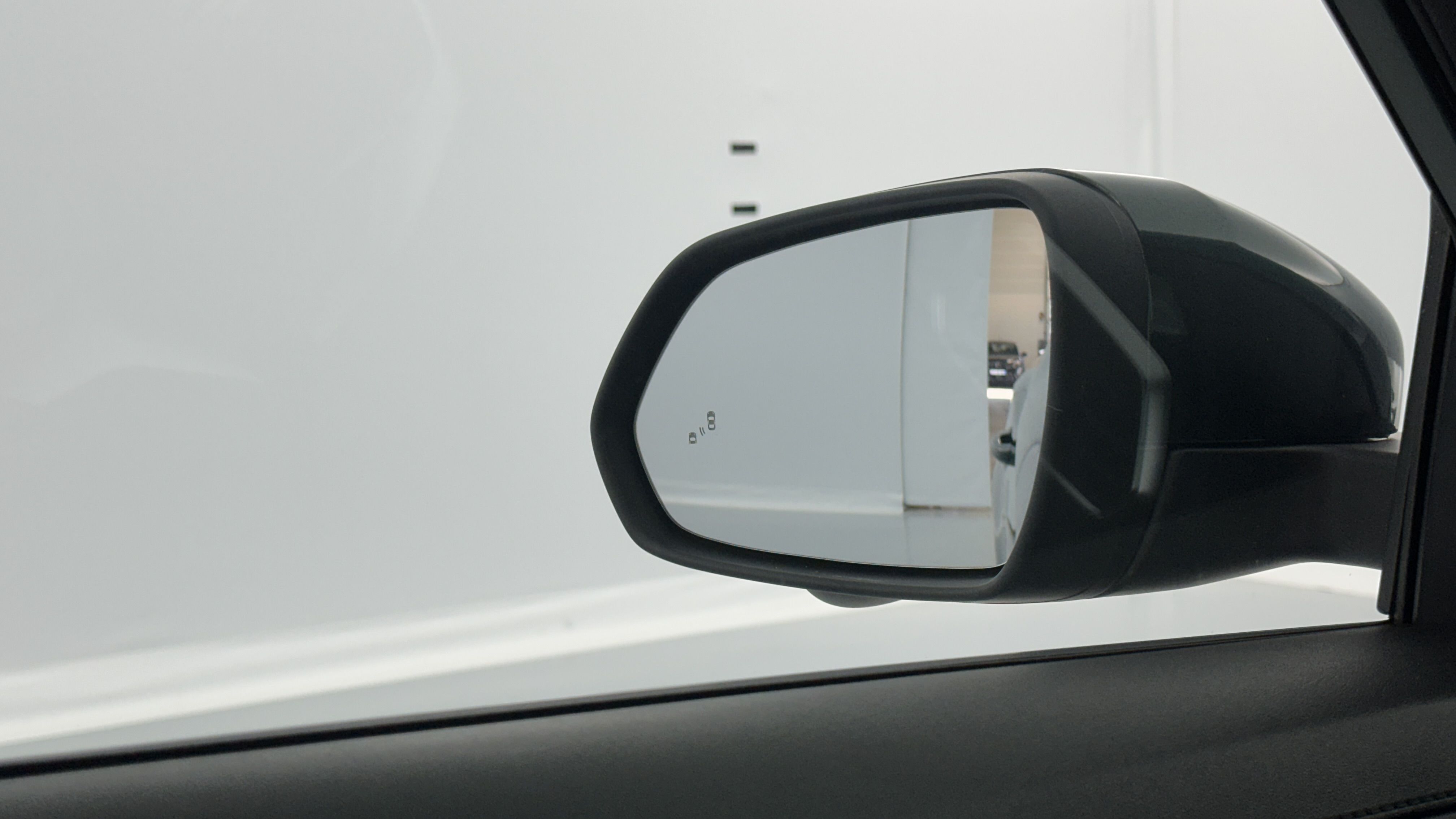MG ZS - Image 24