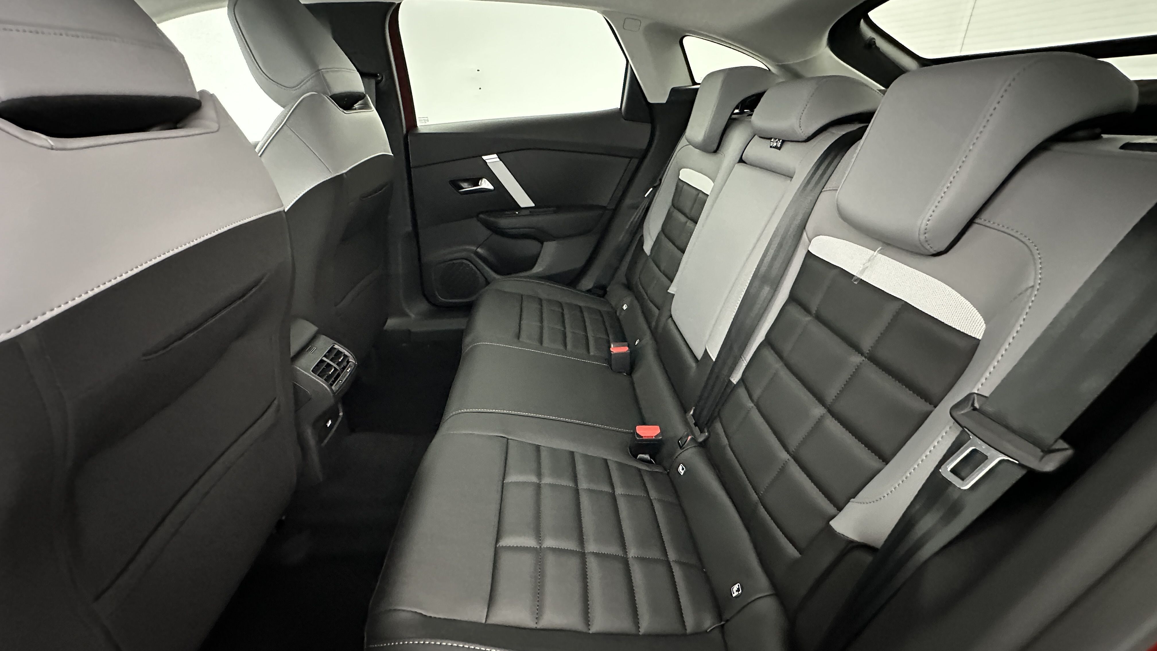 Citroën C4 - Image 9