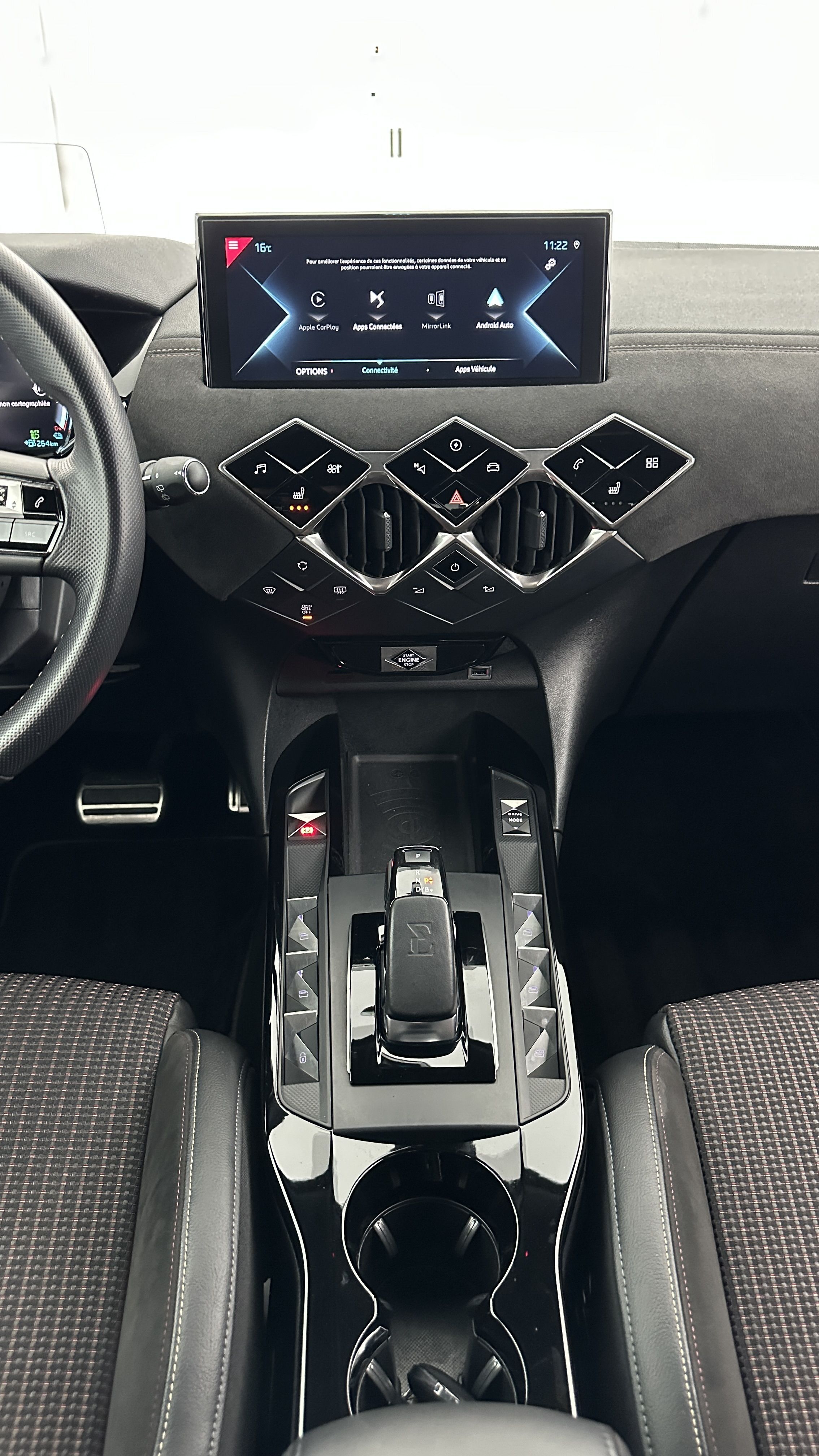 DS DS3 Crossback - Image 16