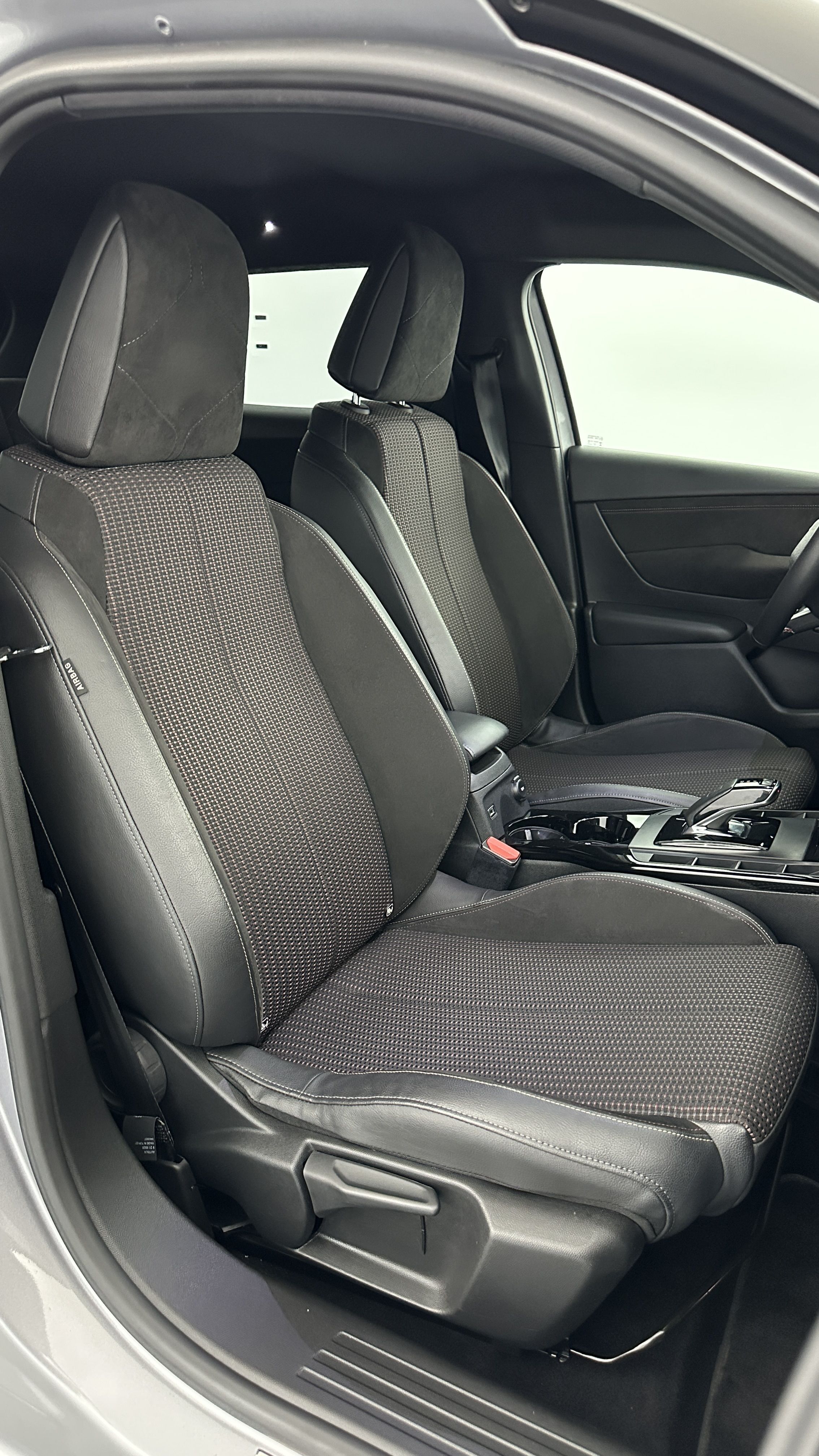 DS DS3 Crossback - Image 18