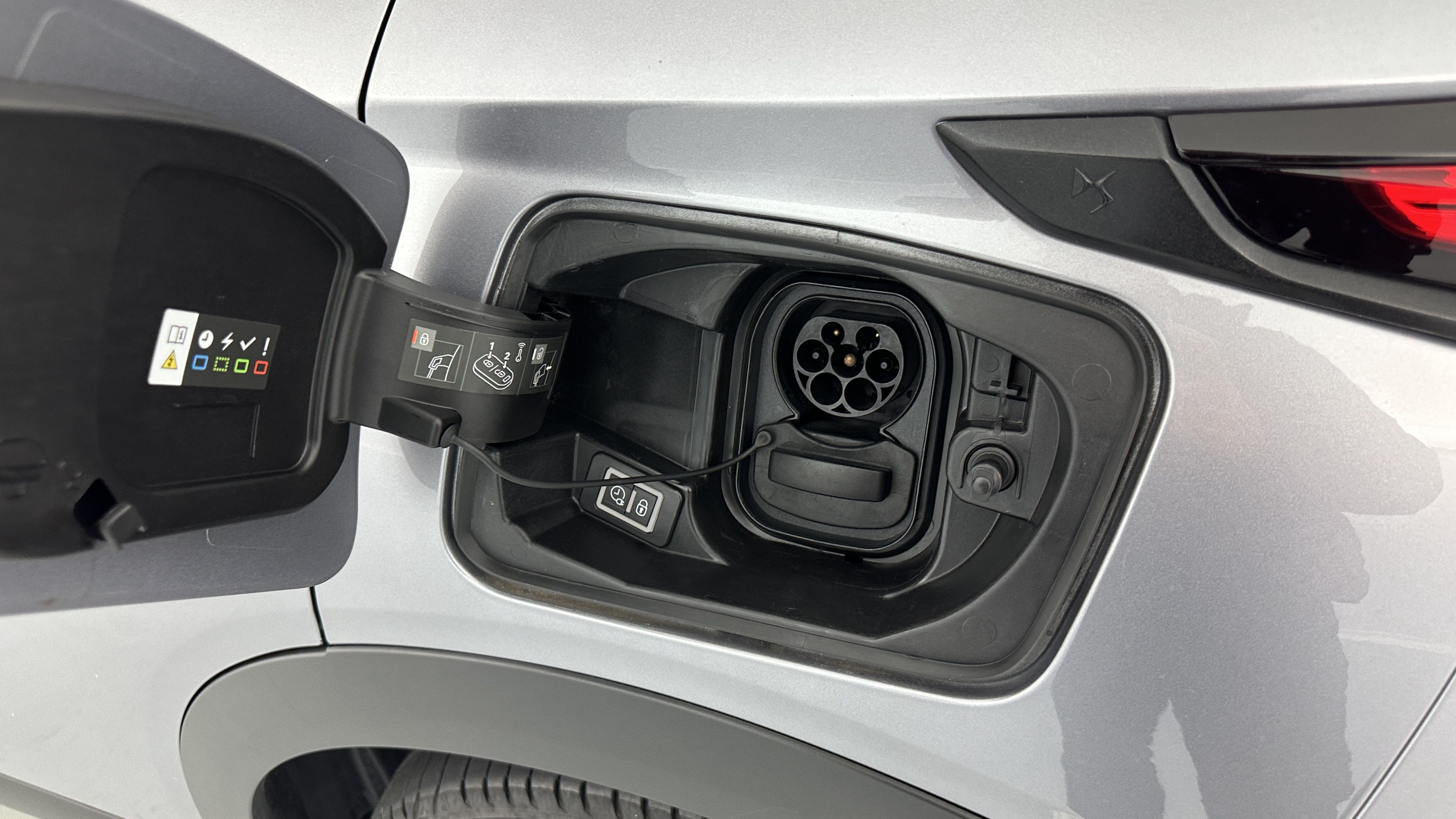 DS DS3 Crossback - Image 24