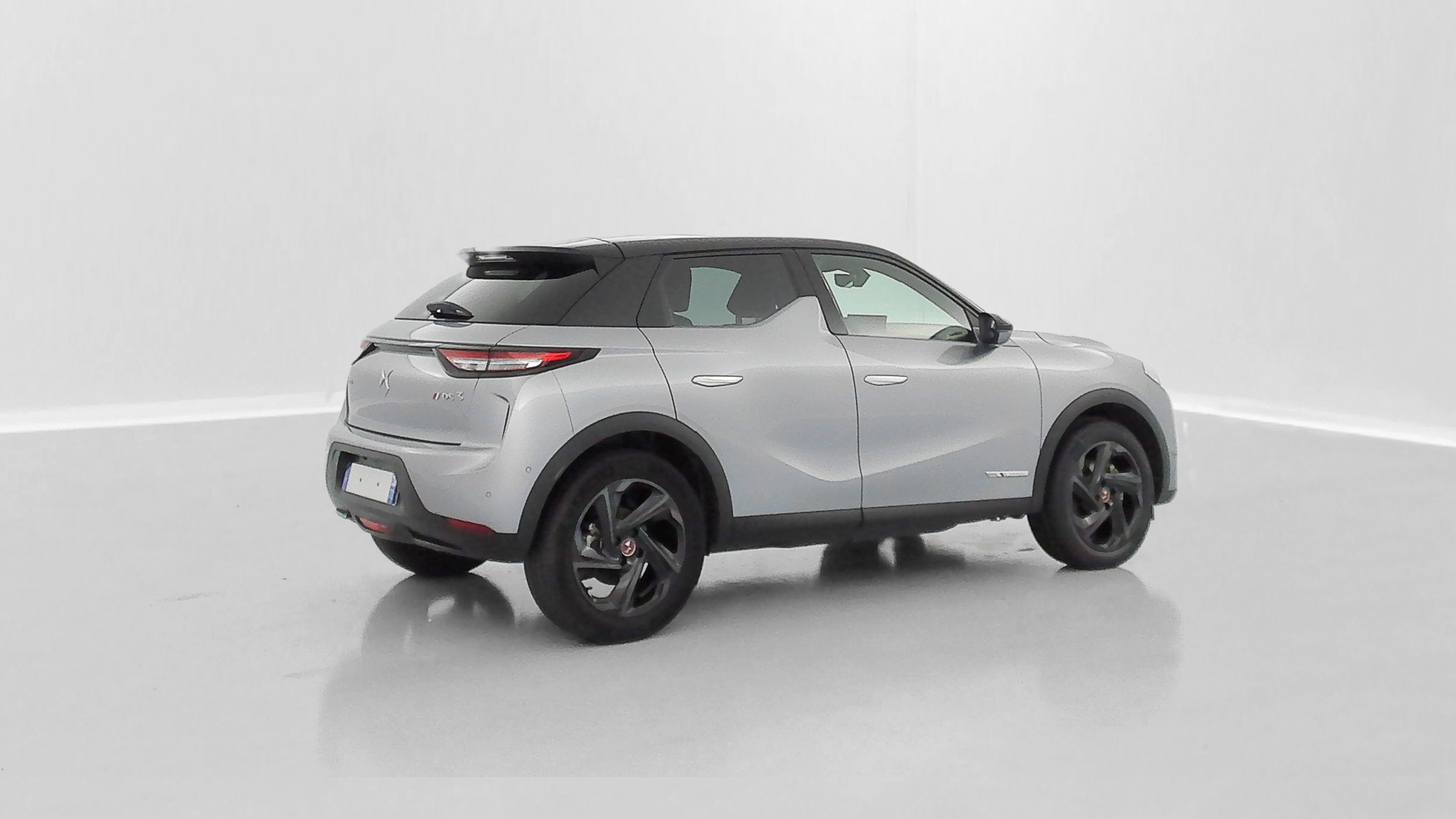 DS DS3 Crossback - Image 35