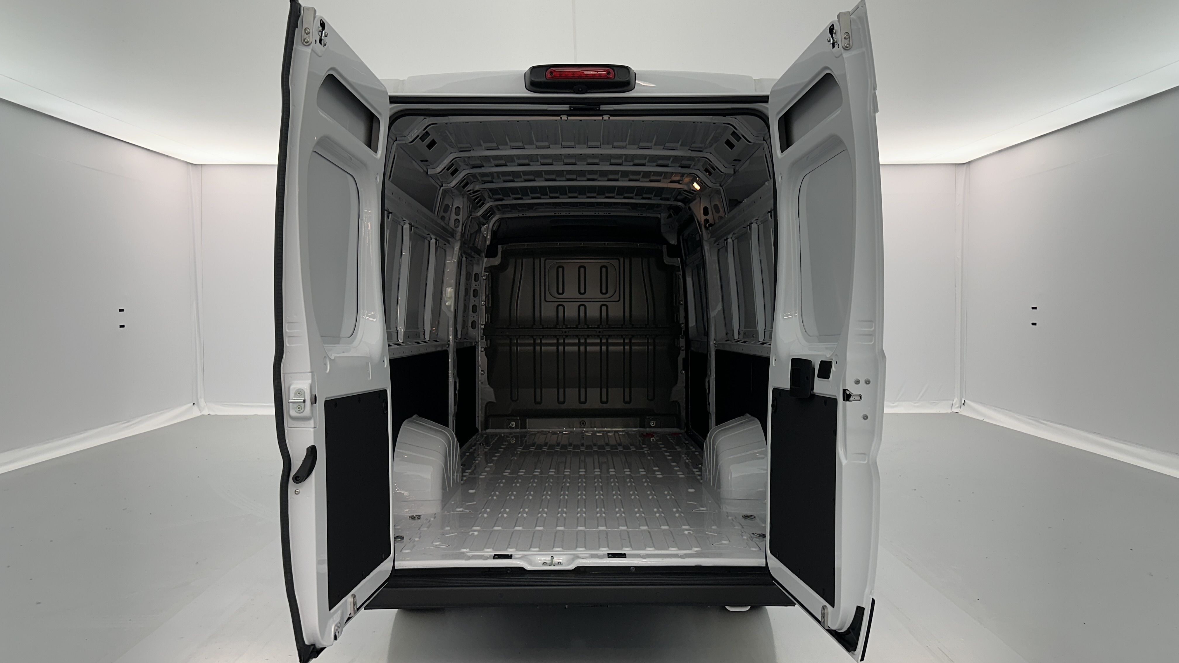 Peugeot Boxer - Image 9