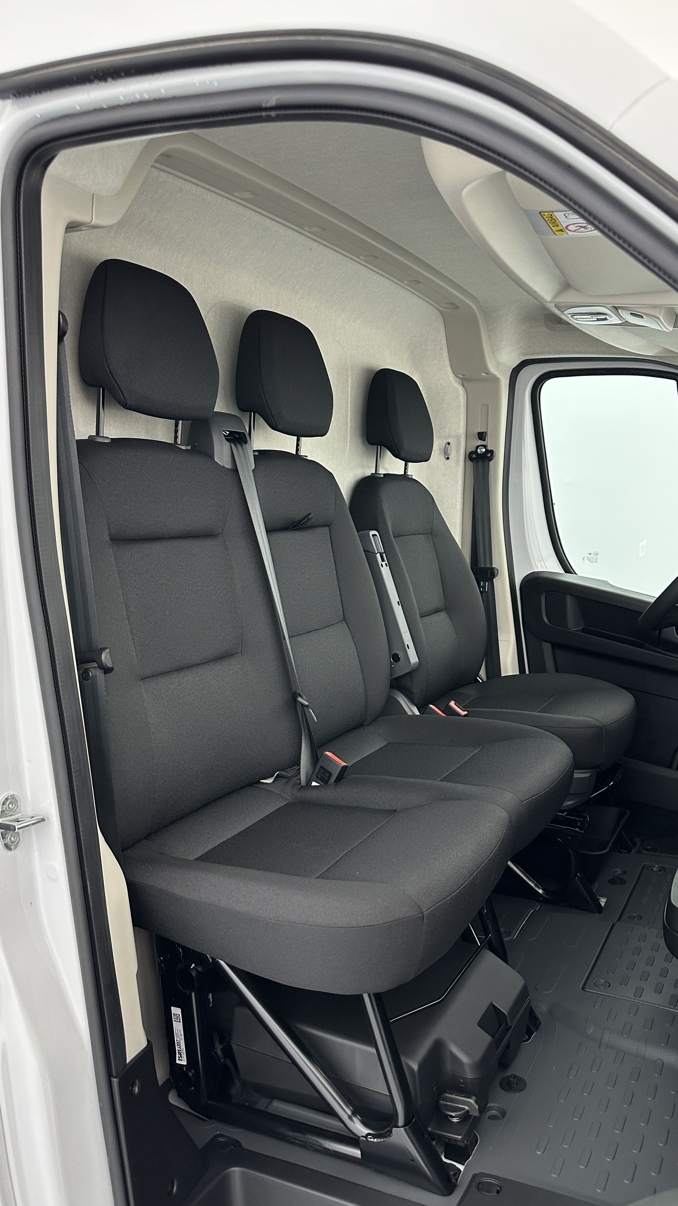 Peugeot Boxer - Image 13